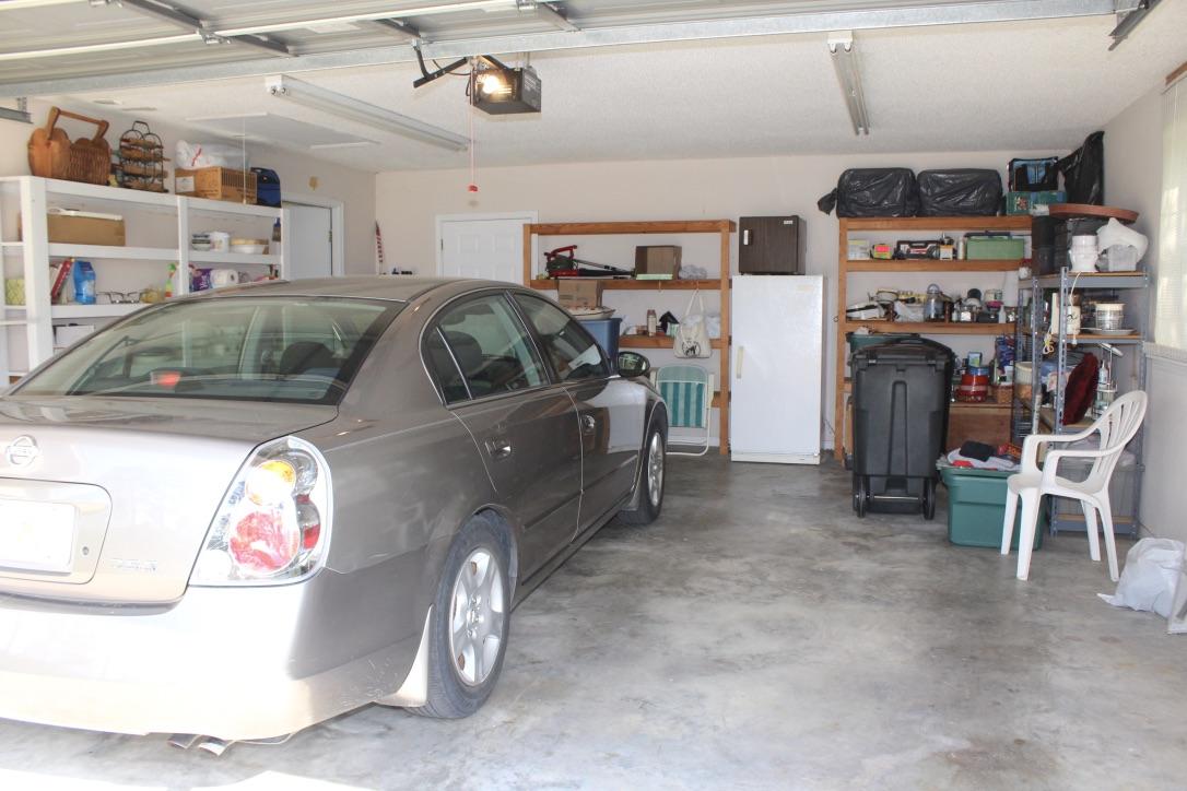 TEN LAKE ESTATES UNIT 4 - Residential