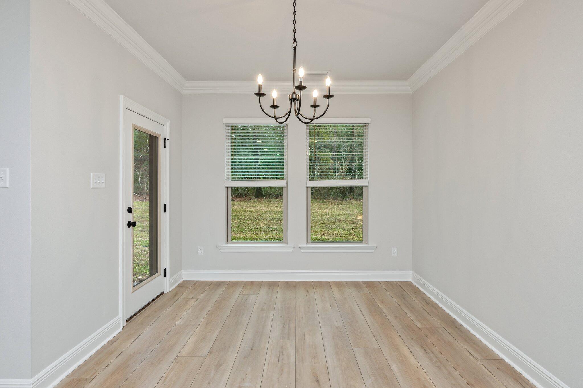 YOUNG OAKS - Residential