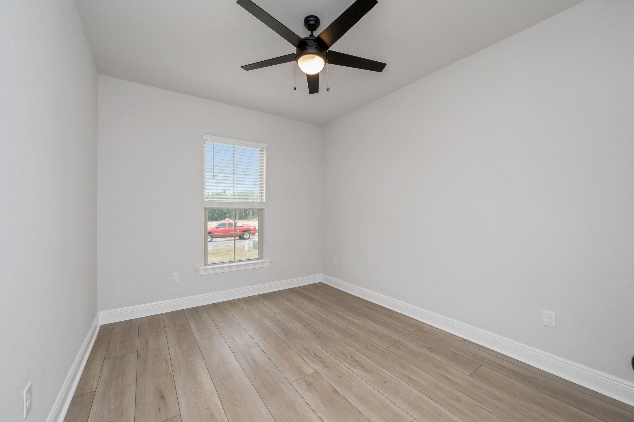 YOUNG OAKS - Residential