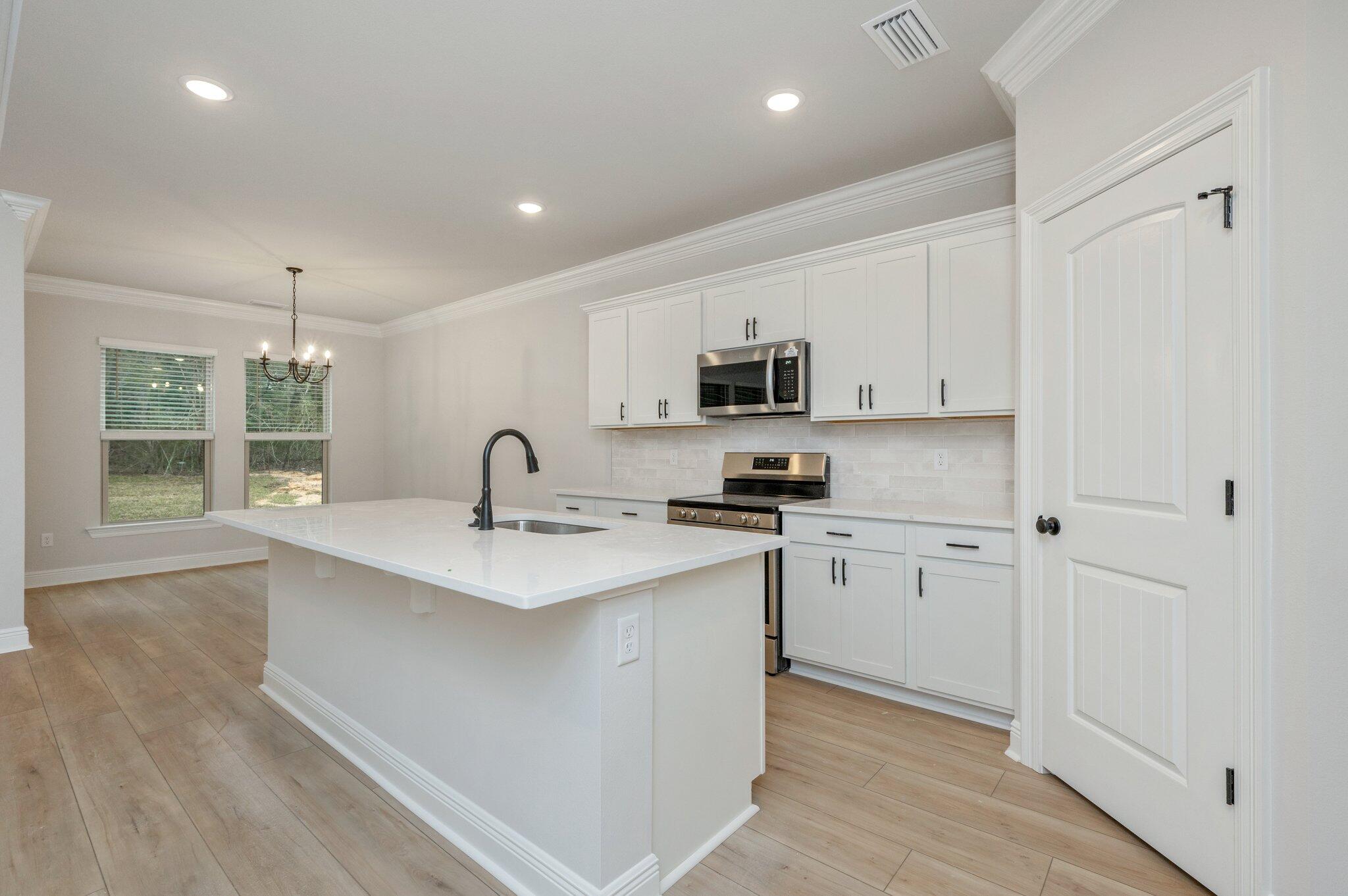 YOUNG OAKS - Residential