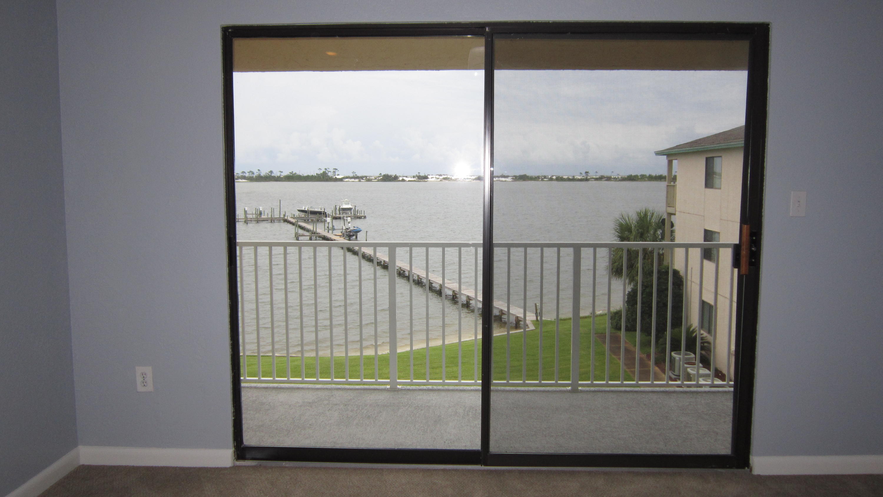 CHANNEL MARKER II - Residential