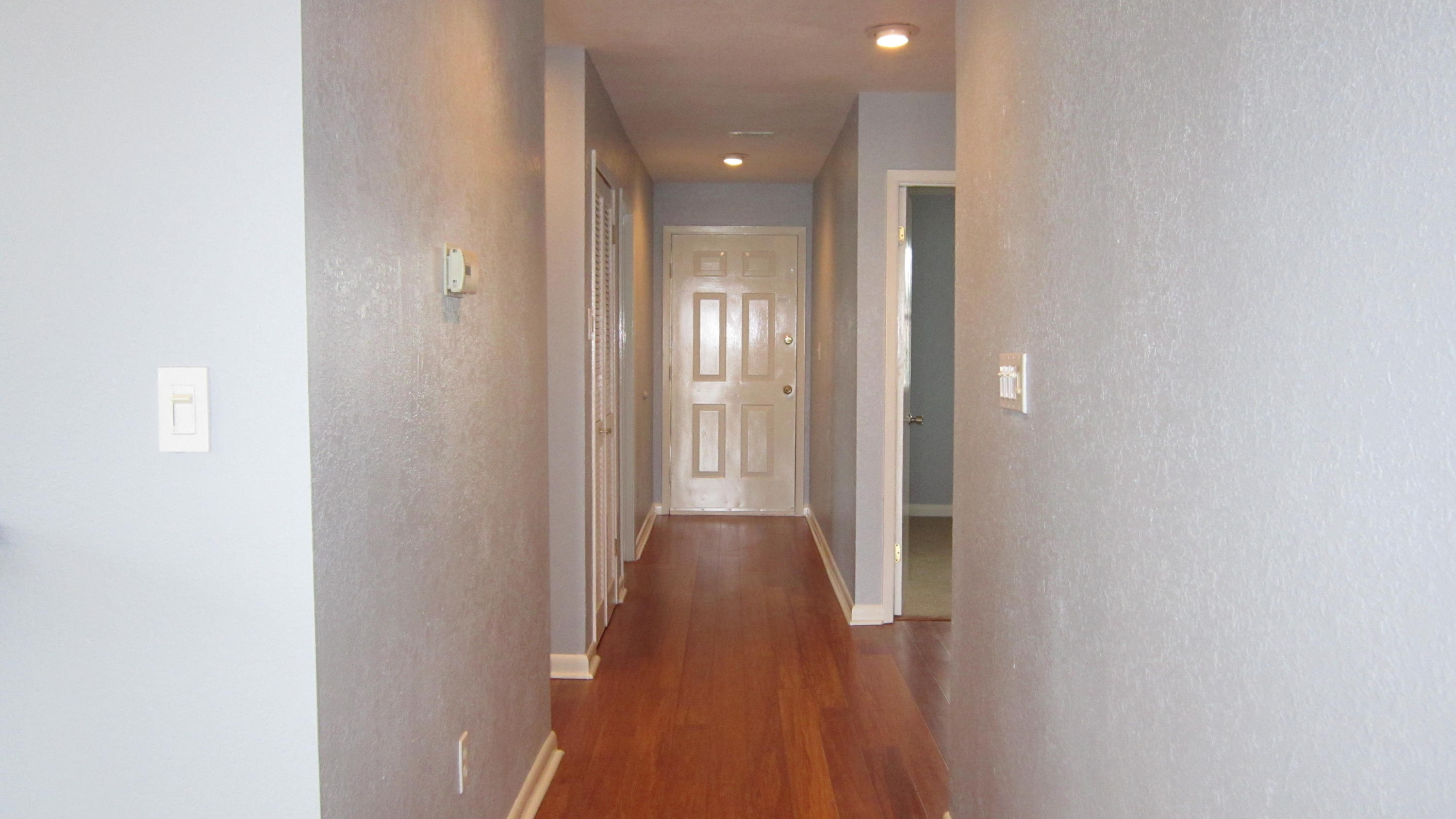 CHANNEL MARKER II - Residential