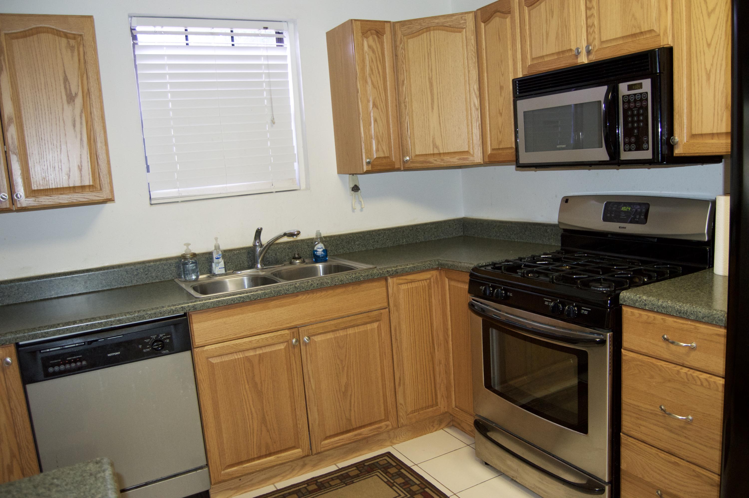 ELLIOTTS POINT - Residential