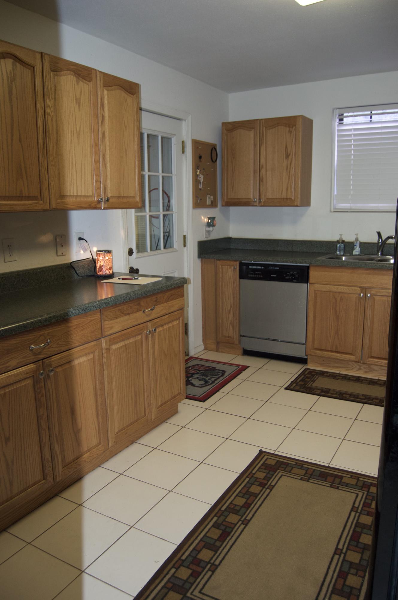 ELLIOTTS POINT - Residential