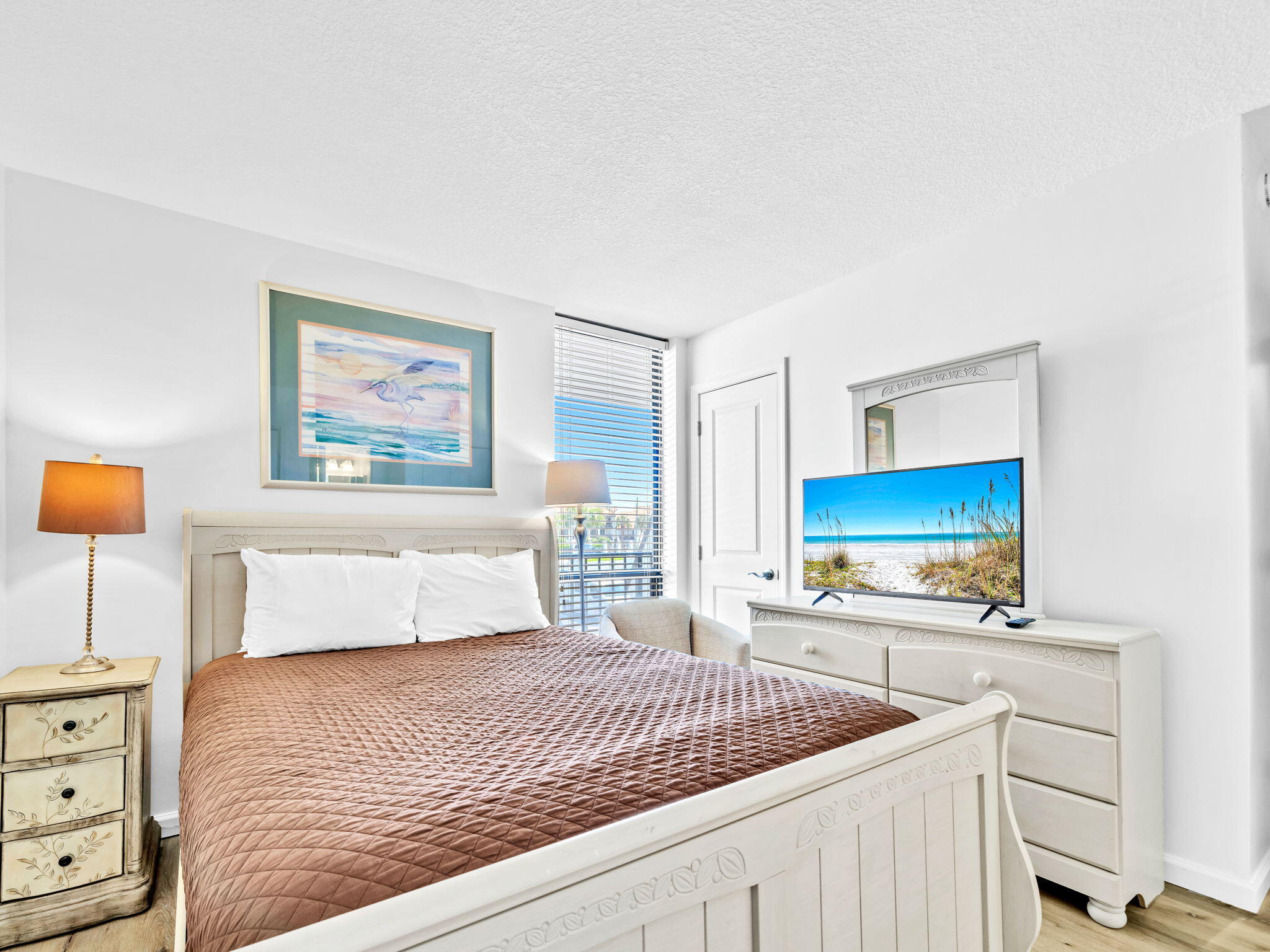 LEEWARD/WINDWARD CONDO - Residential