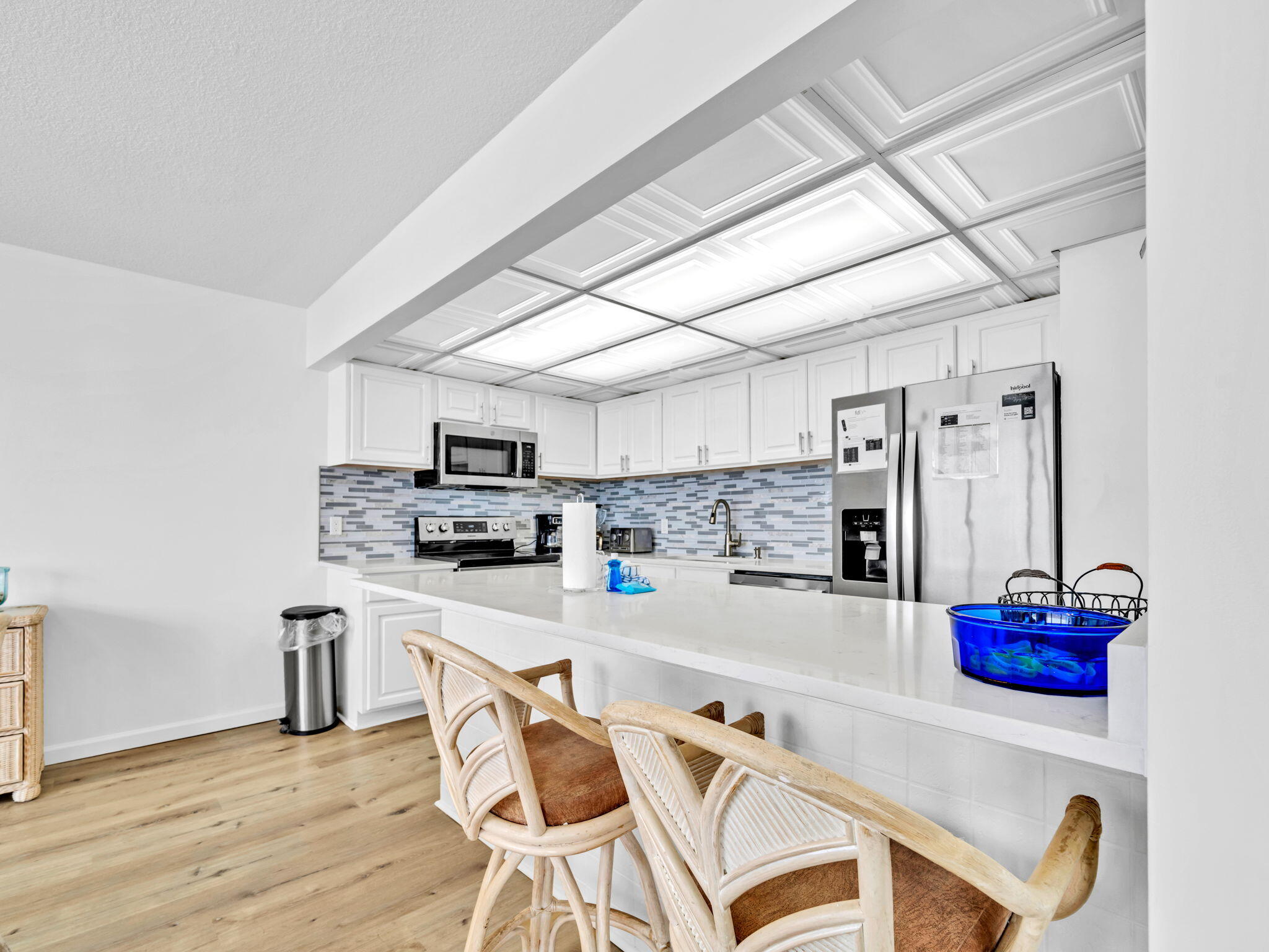 LEEWARD/WINDWARD CONDO - Residential