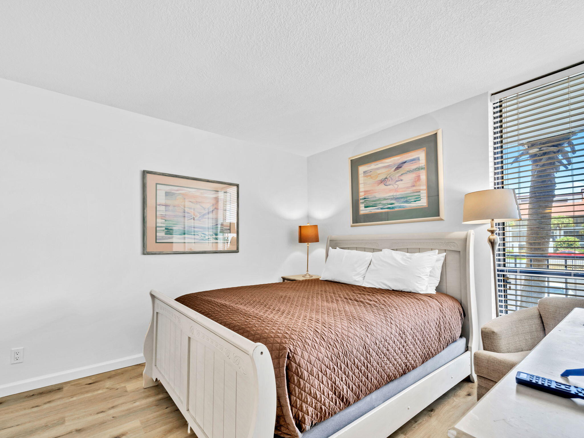LEEWARD/WINDWARD CONDO - Residential