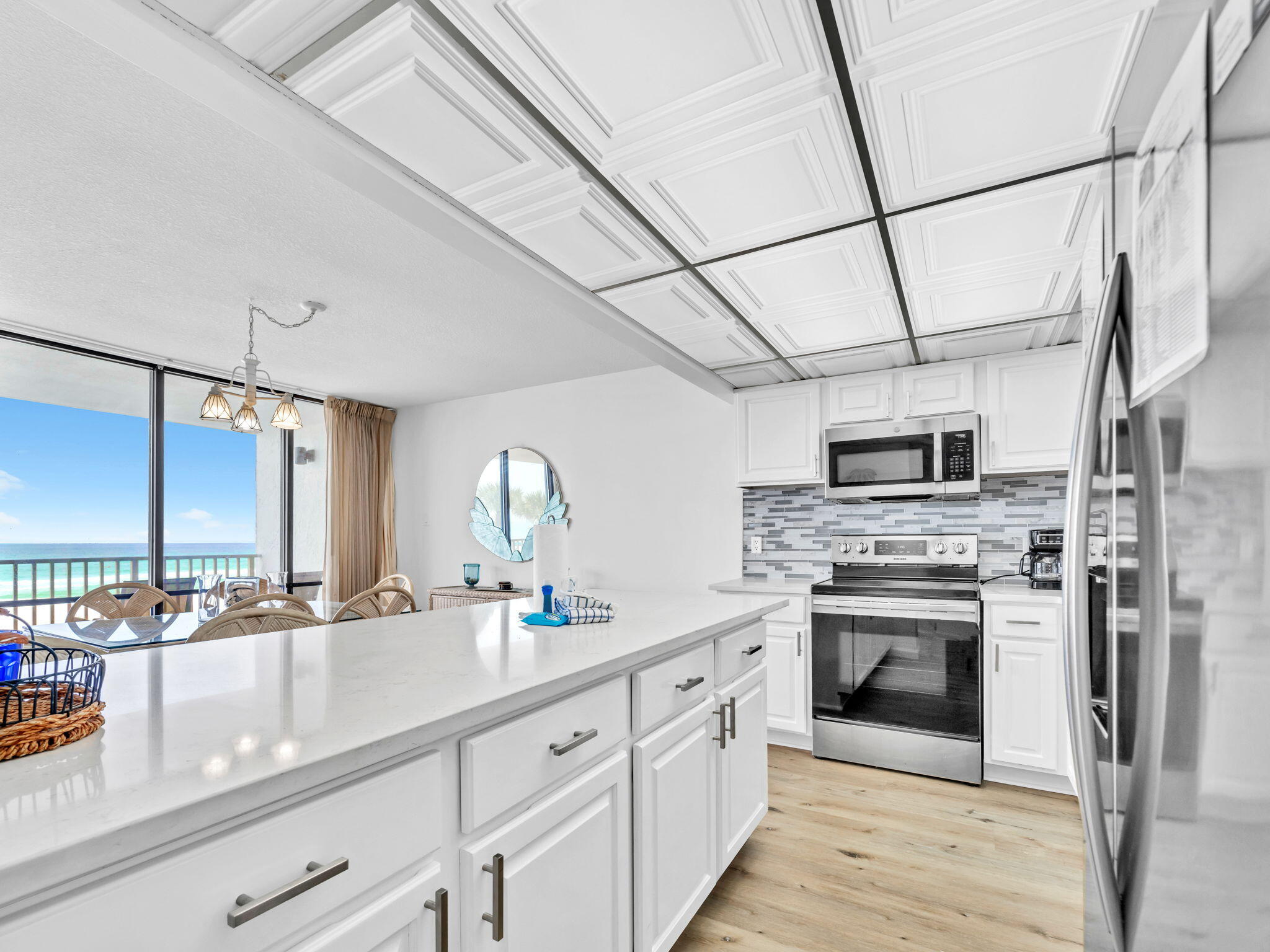 LEEWARD/WINDWARD CONDO - Residential