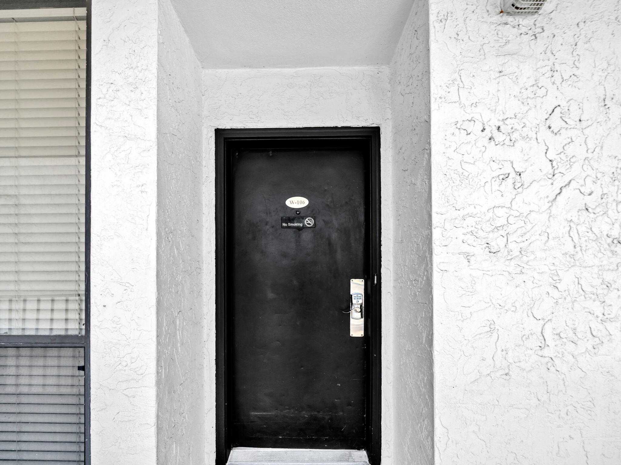 LEEWARD/WINDWARD CONDO - Residential