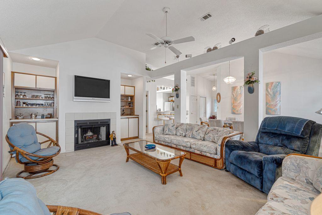 FAIRWAY LAKES PH 2 - Residential