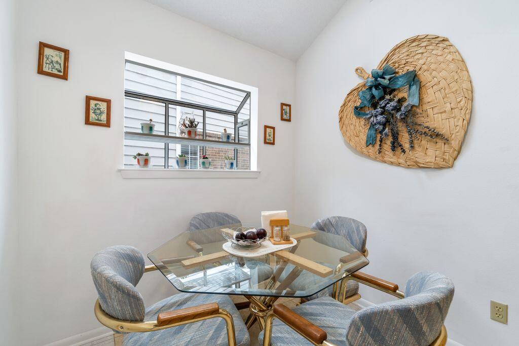 FAIRWAY LAKES PH 2 - Residential