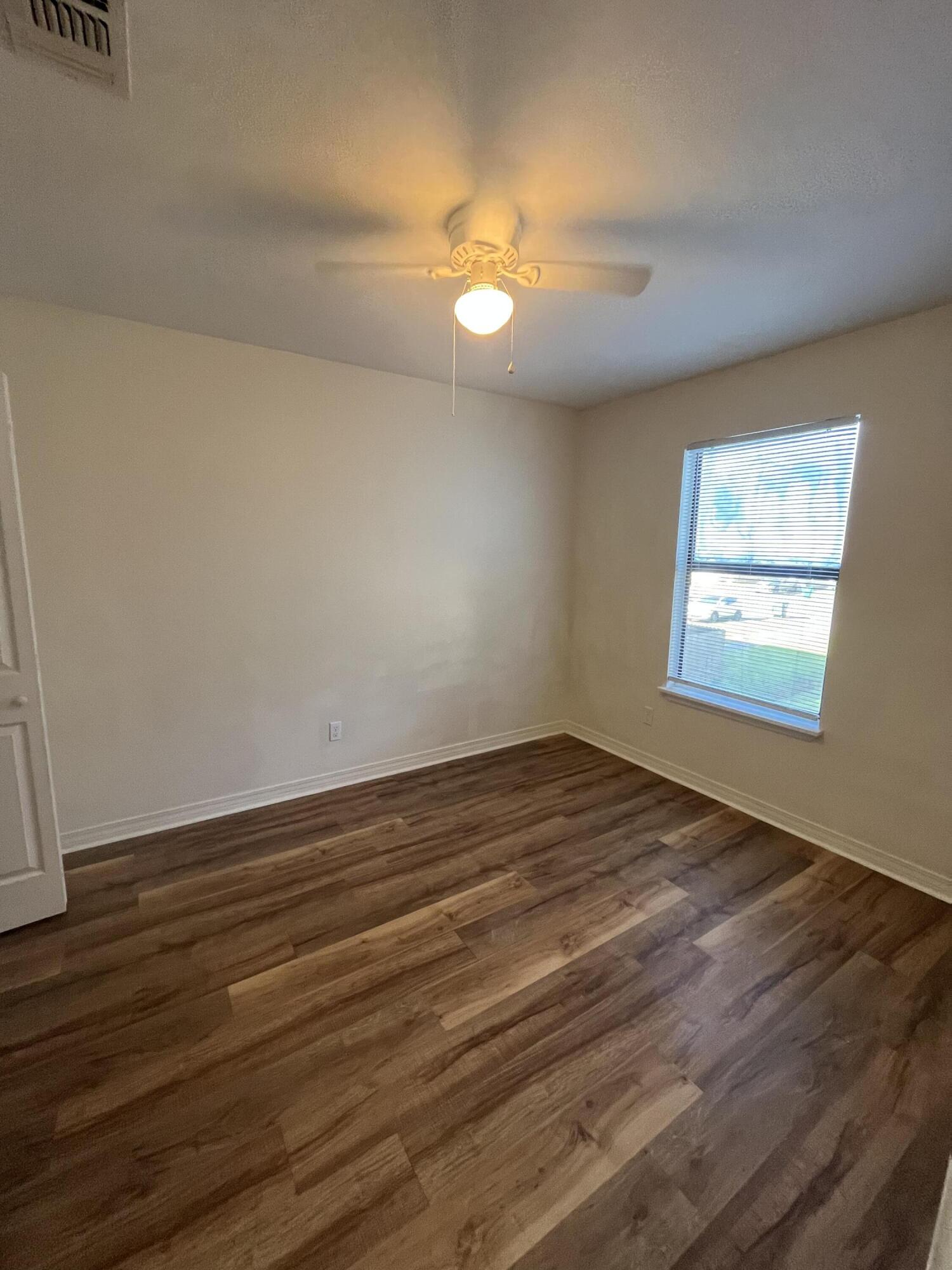 GREEN ACRES - Residential Lease