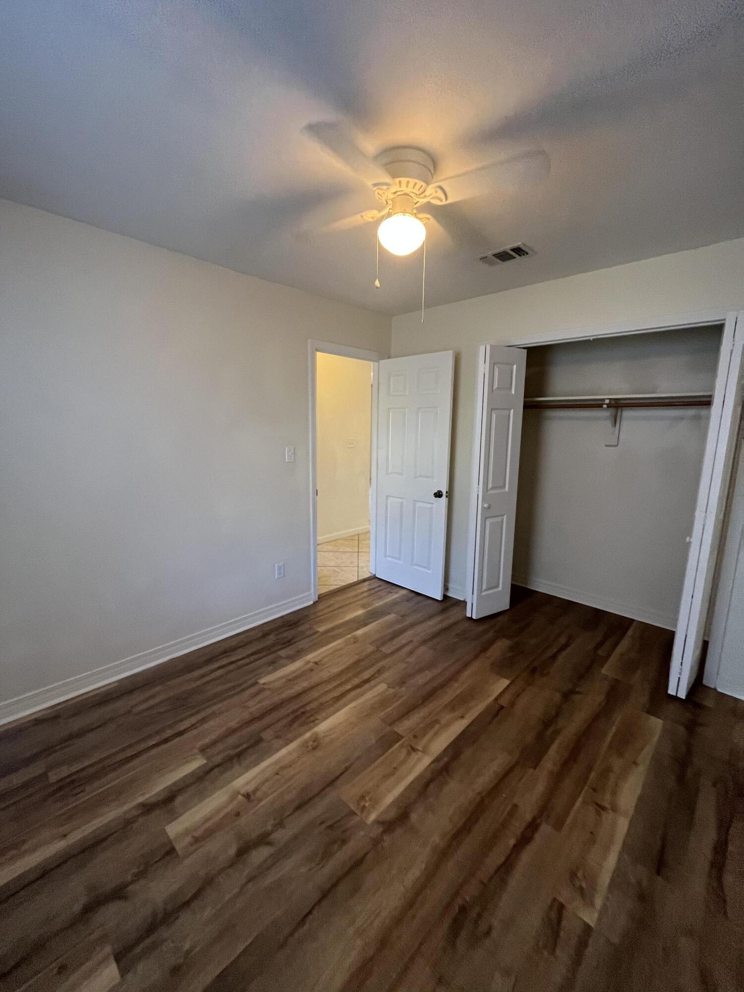 GREEN ACRES - Residential Lease