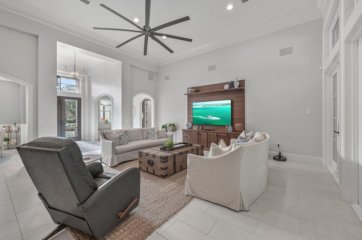 ISLAND GREEN - Residential