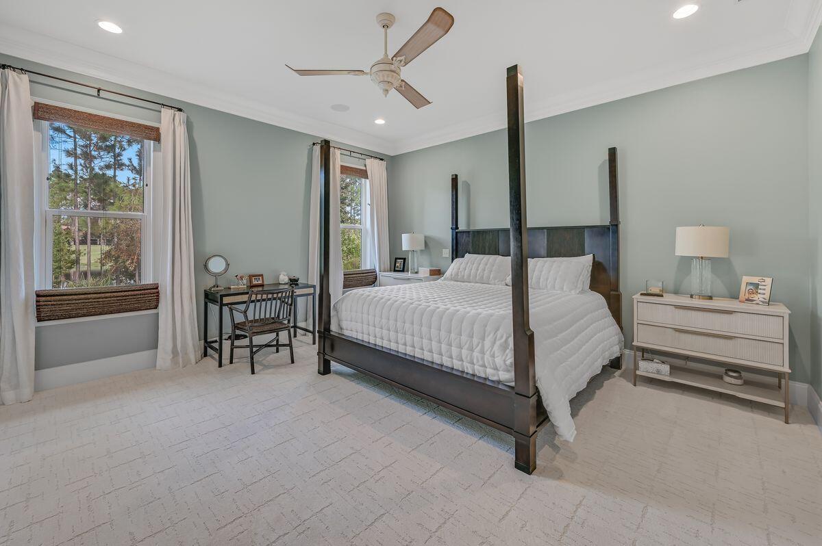ISLAND GREEN - Residential