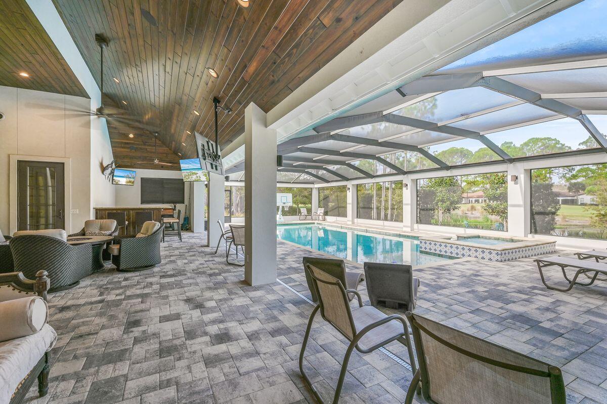 ISLAND GREEN - Residential