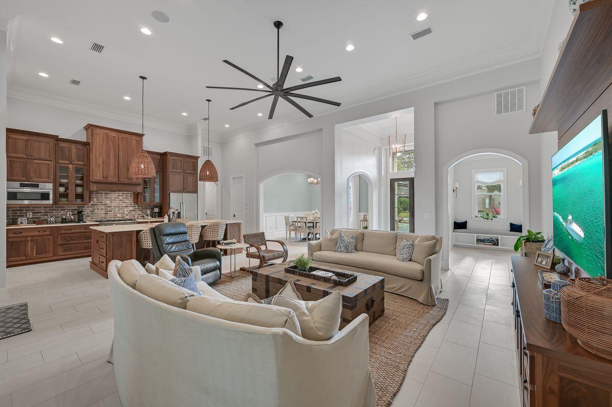 ISLAND GREEN - Residential