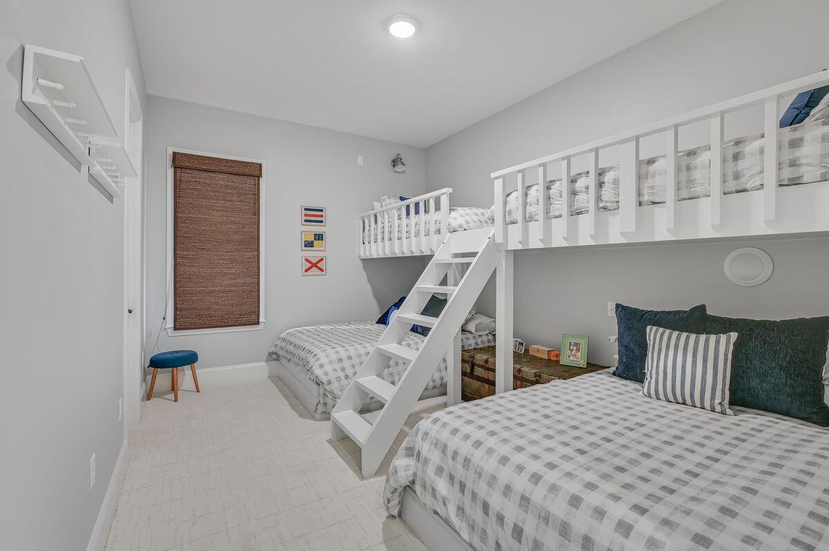 ISLAND GREEN - Residential