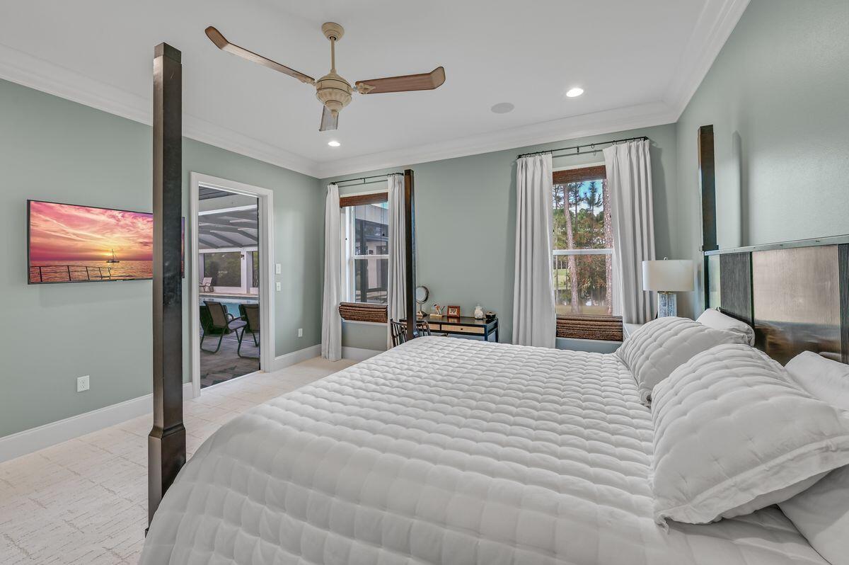 ISLAND GREEN - Residential