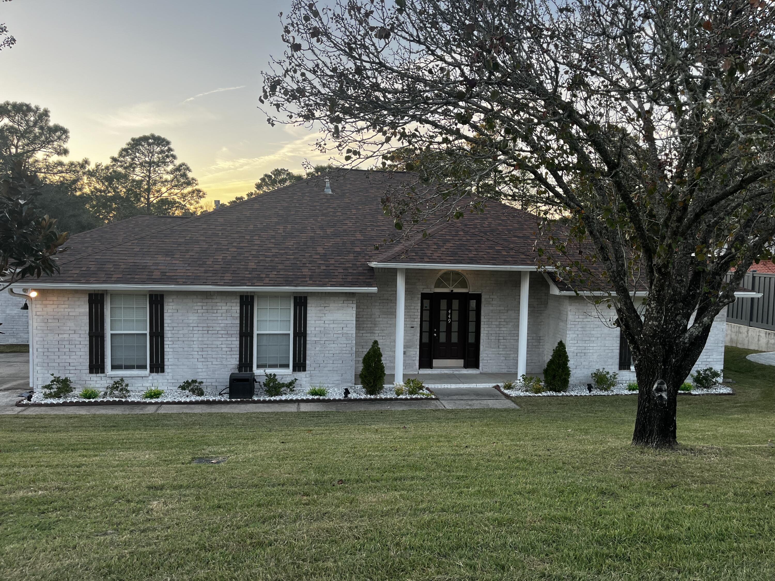 ROCKY BAYOU COUNTRY CLUB ESTATES 9 - Residential