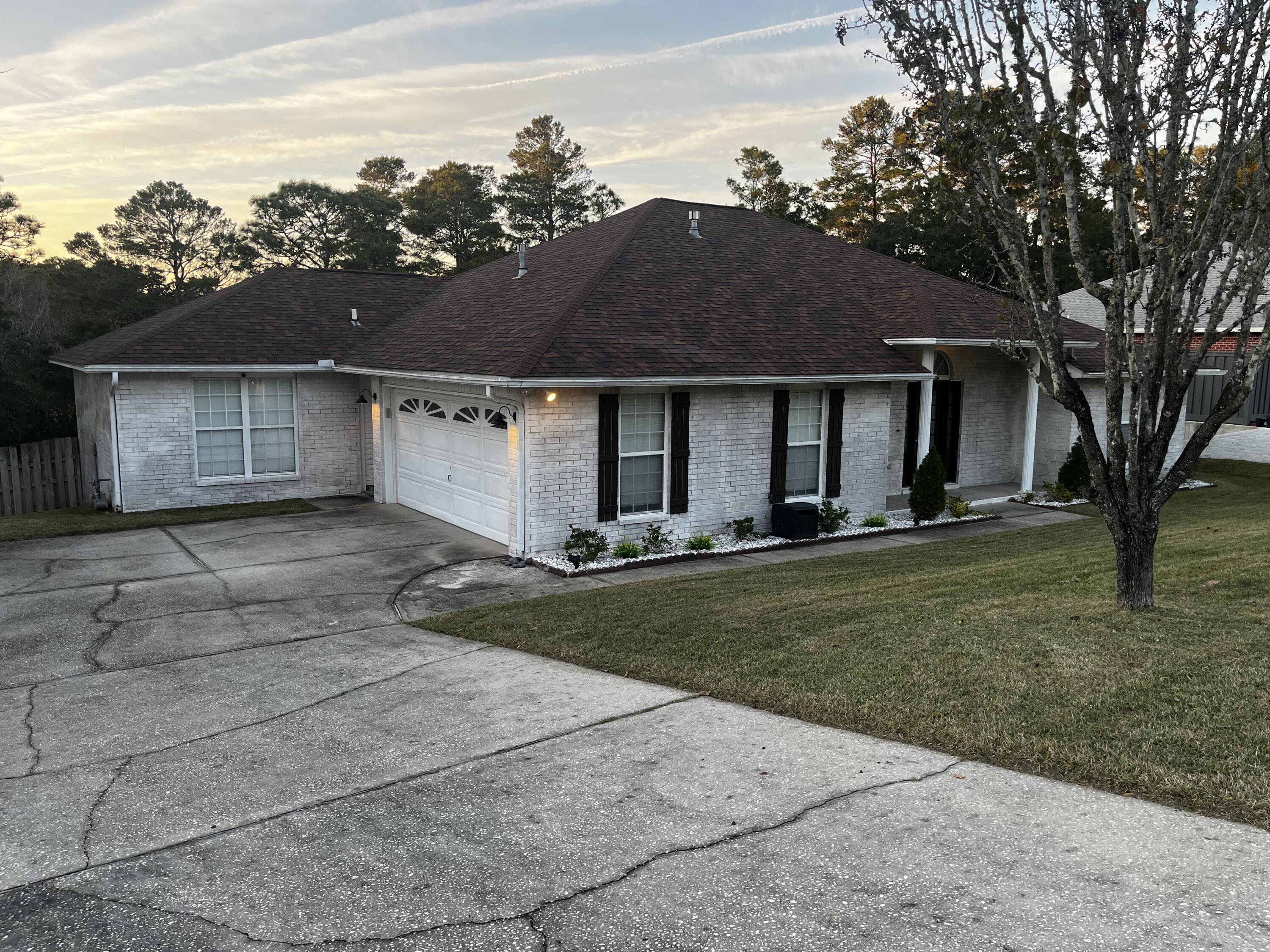 ROCKY BAYOU COUNTRY CLUB ESTATES 9 - Residential