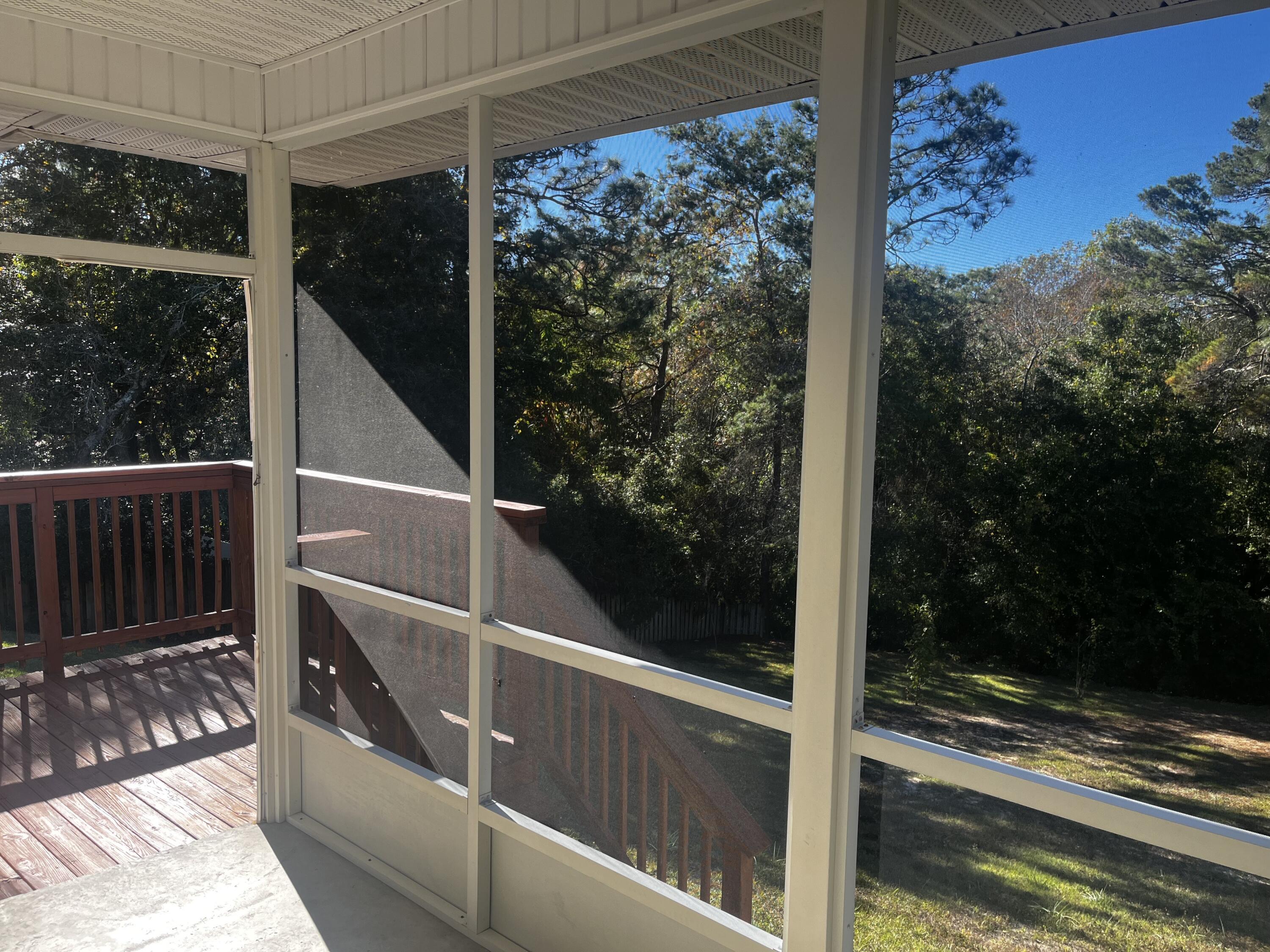 ROCKY BAYOU COUNTRY CLUB ESTATES 9 - Residential