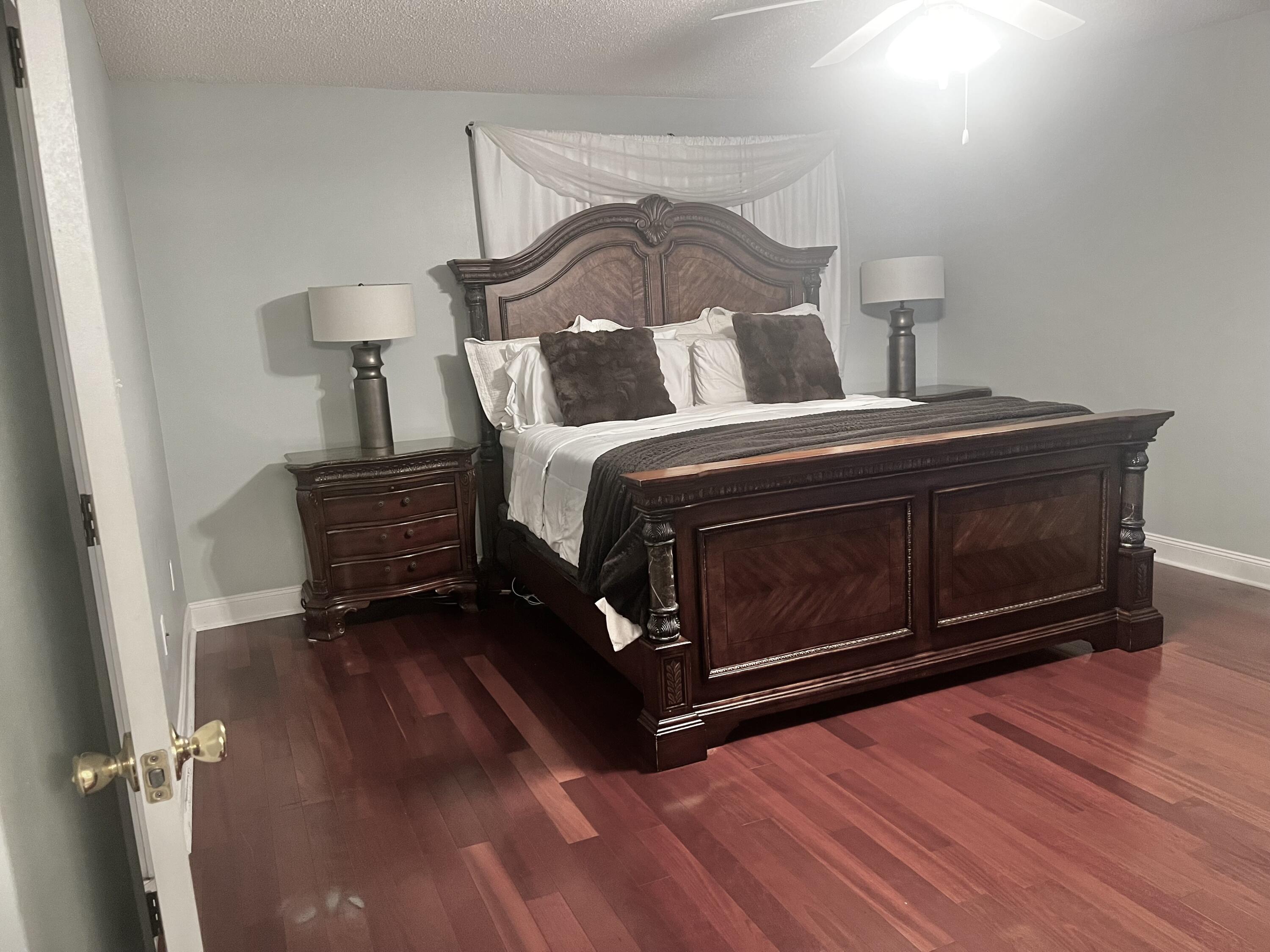 ROCKY BAYOU COUNTRY CLUB ESTATES 9 - Residential