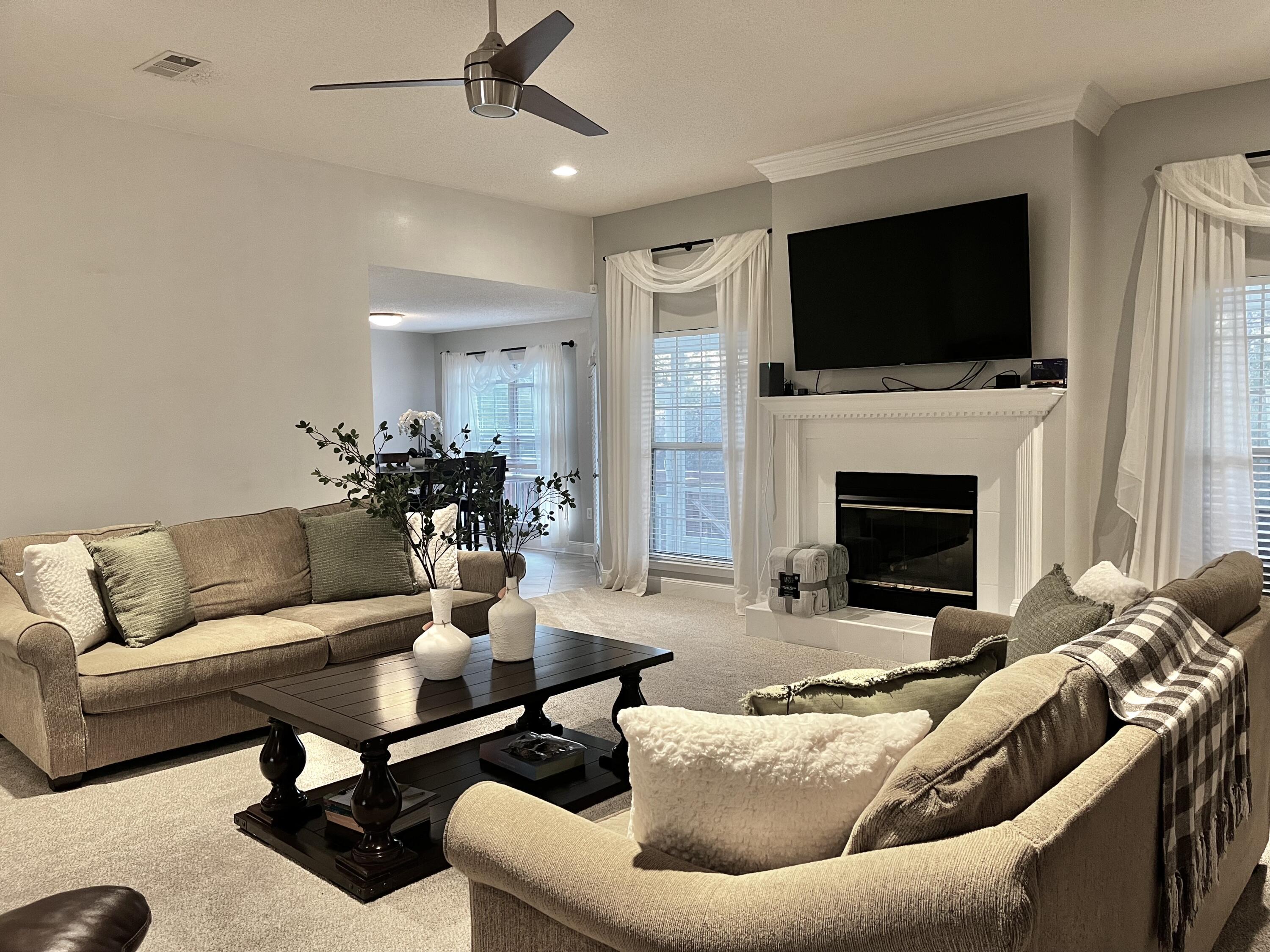 ROCKY BAYOU COUNTRY CLUB ESTATES 9 - Residential