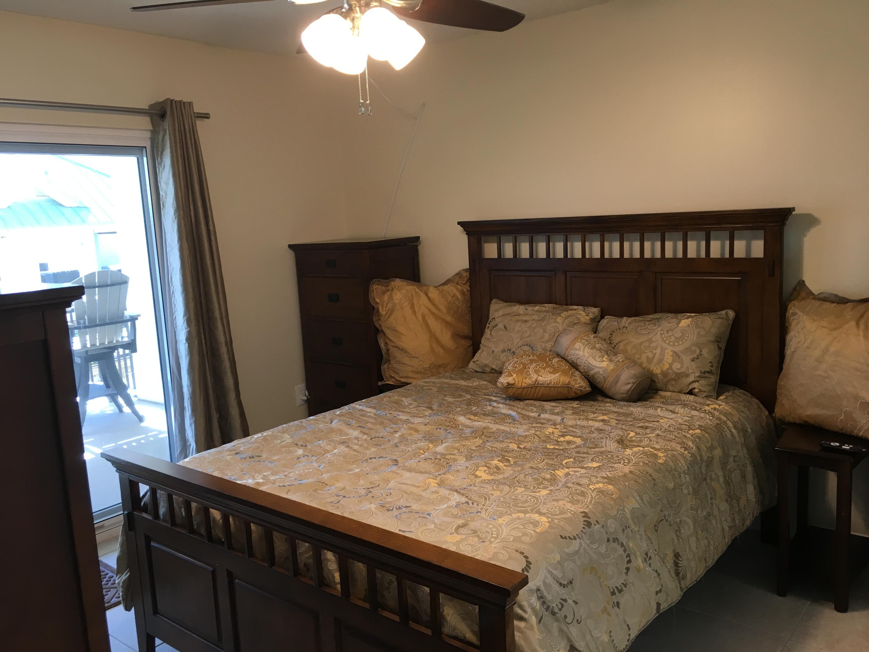 EMERALD ISLE - Residential