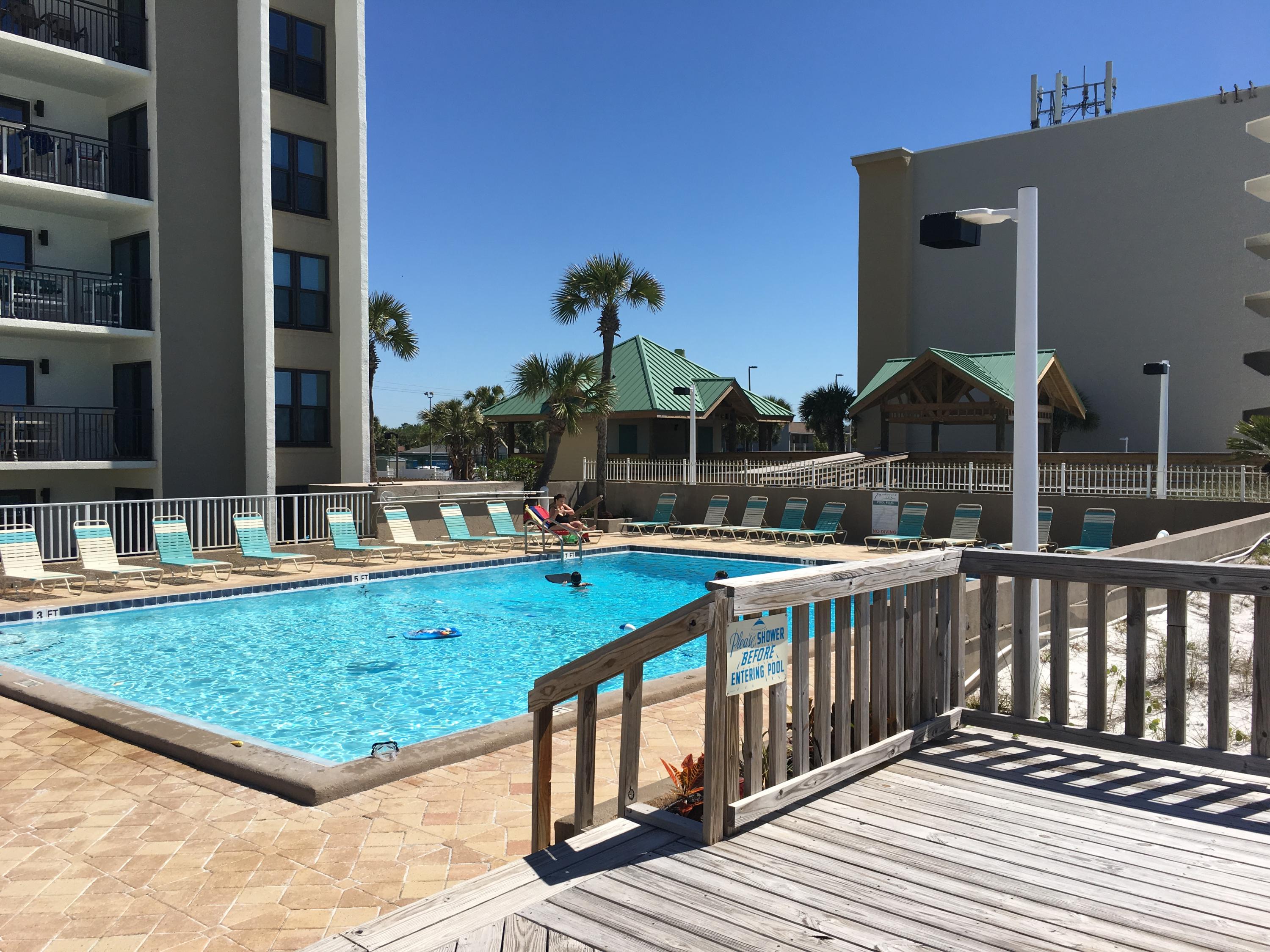 EMERALD ISLE - Residential