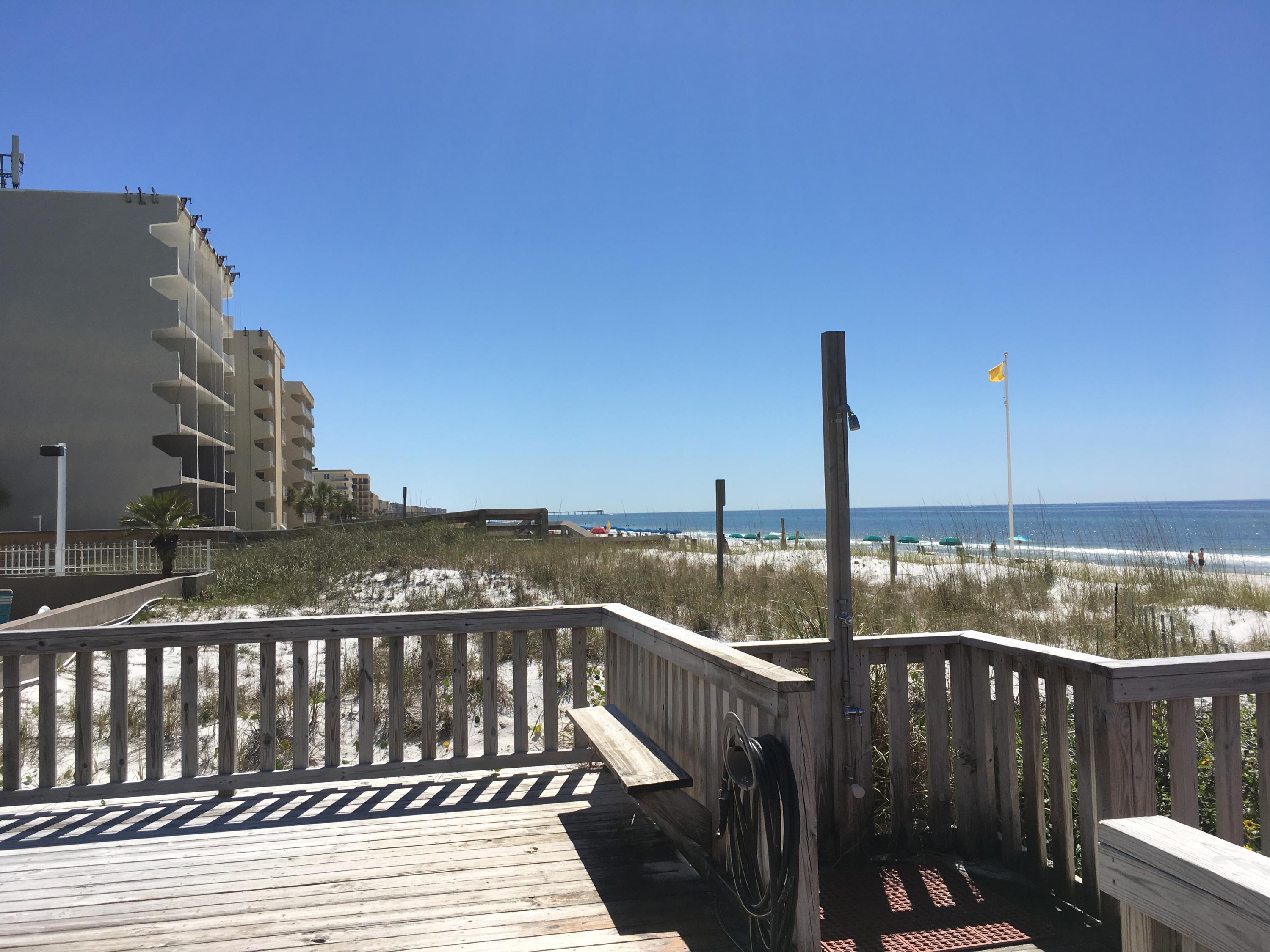 EMERALD ISLE - Residential