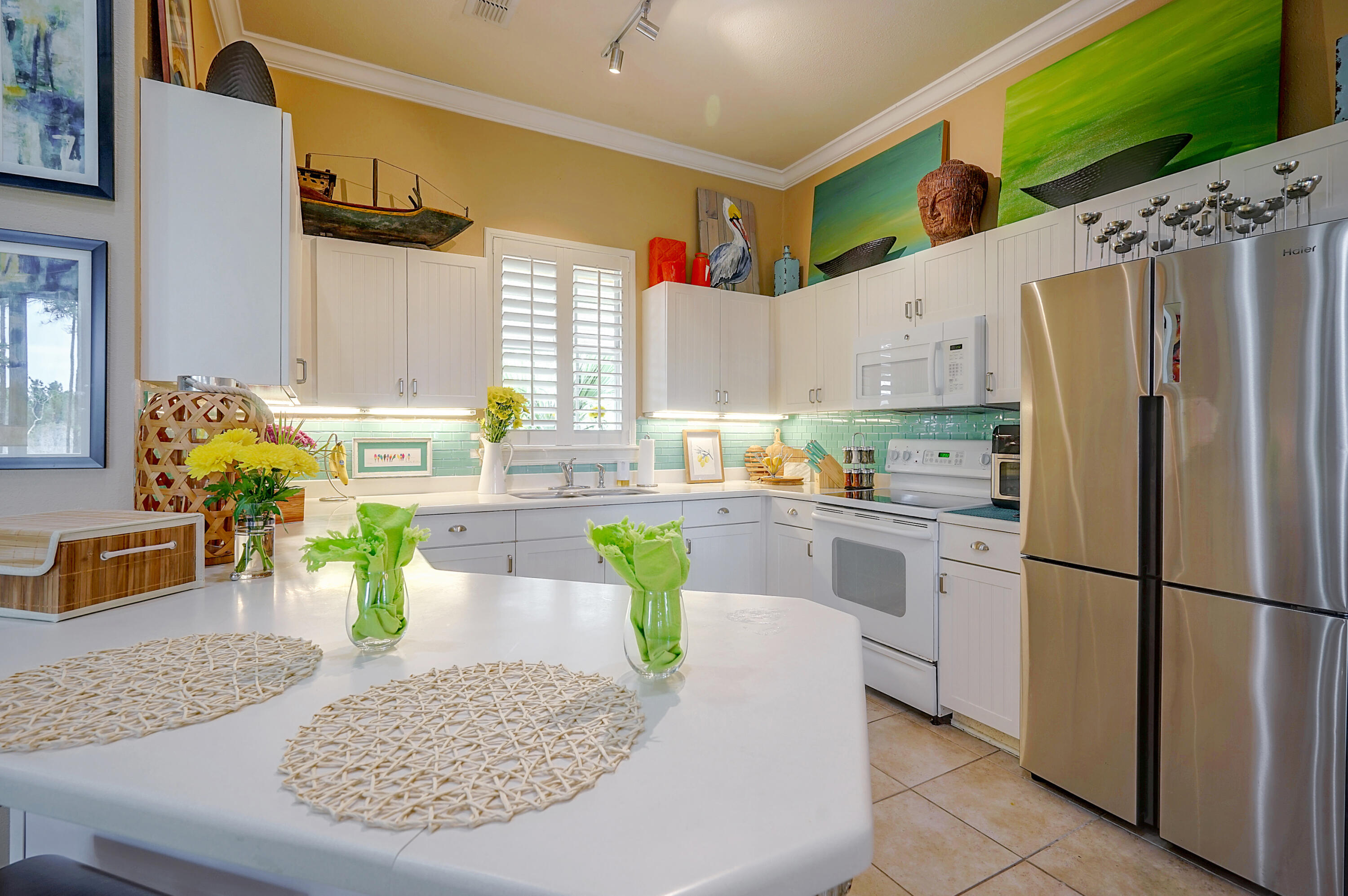 CRYSTAL COVE - Residential