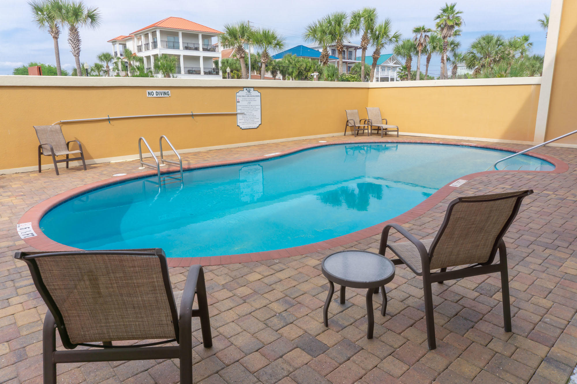 CORAL REEF CLUB PH 1 - Residential