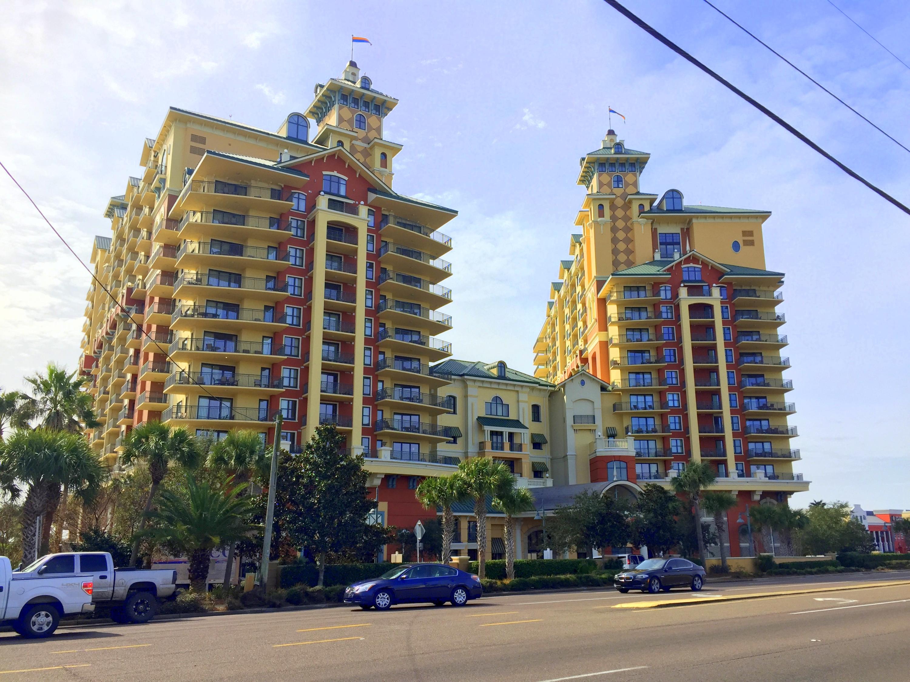 EMERALD GRANDE - Residential