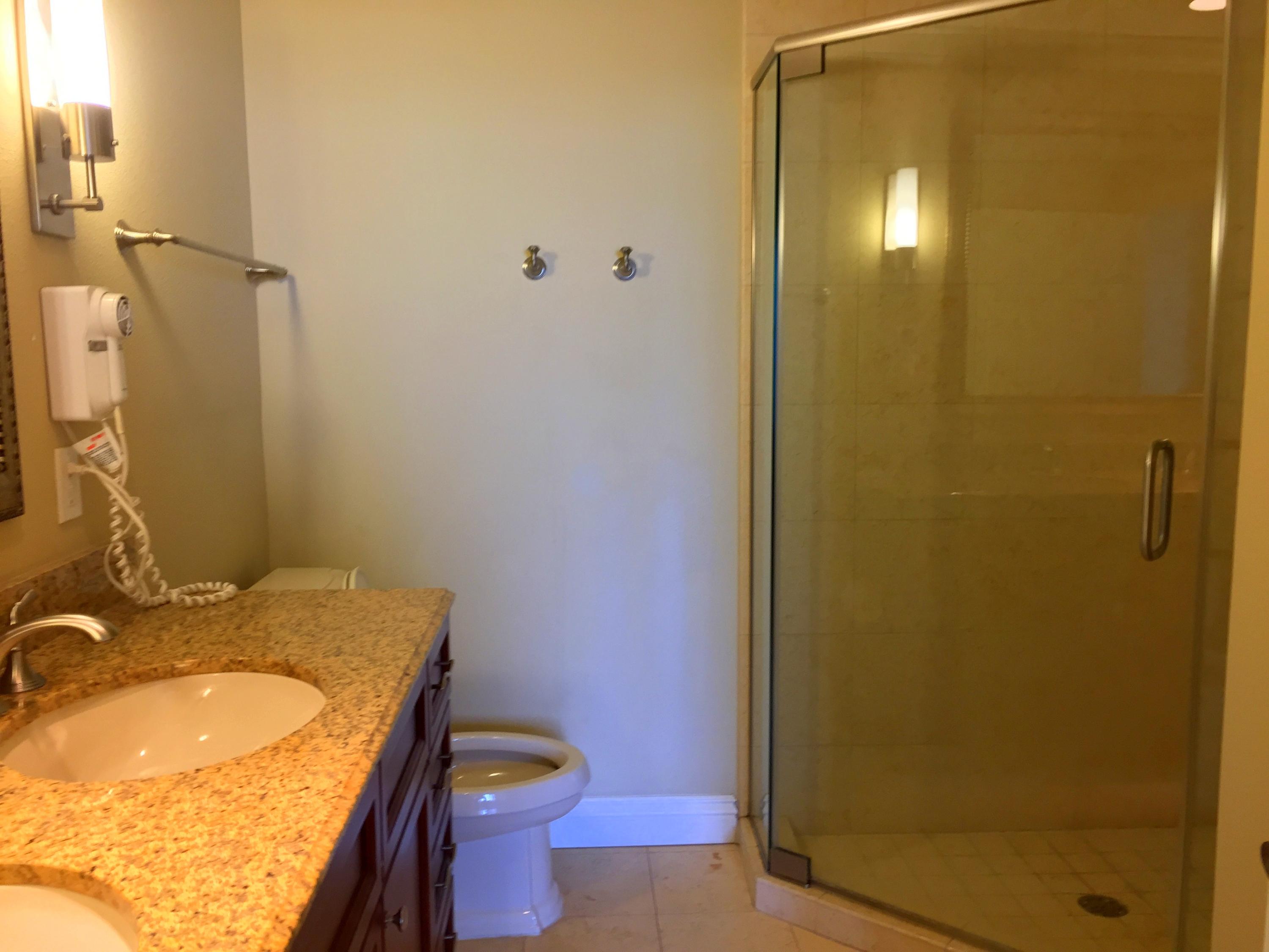 EMERALD GRANDE - Residential