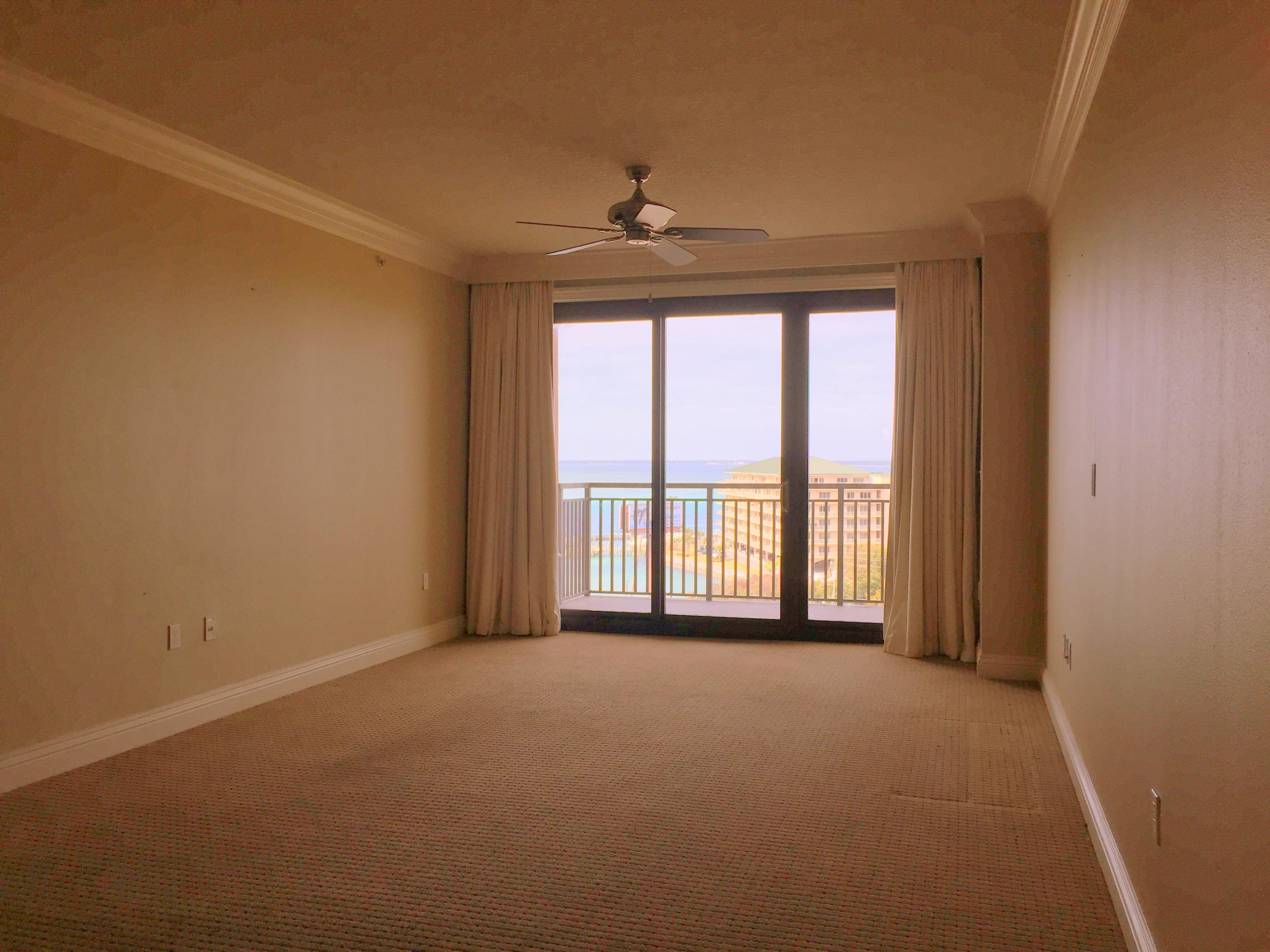 EMERALD GRANDE - Residential