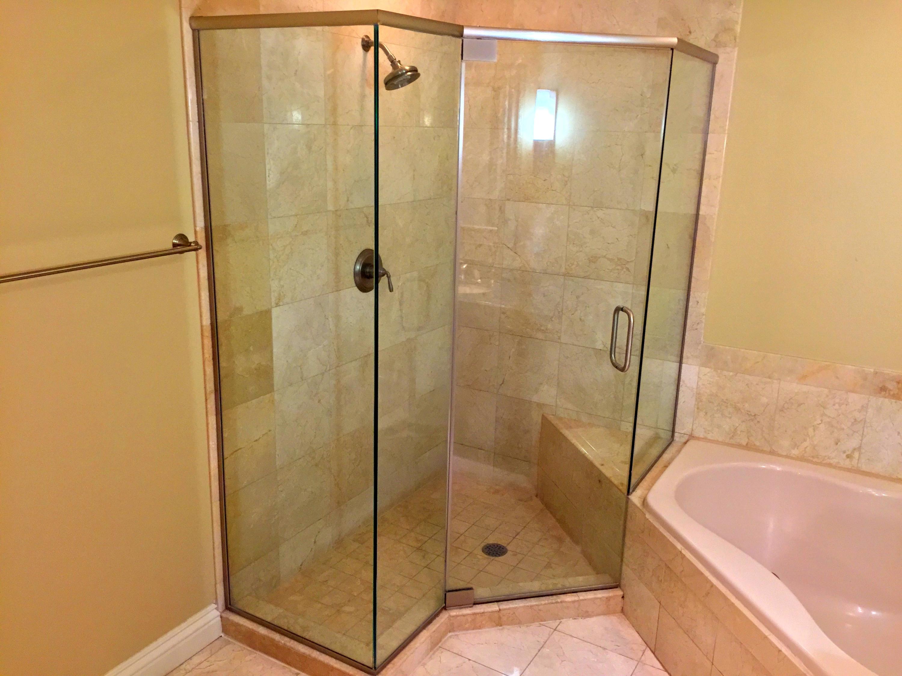 EMERALD GRANDE - Residential