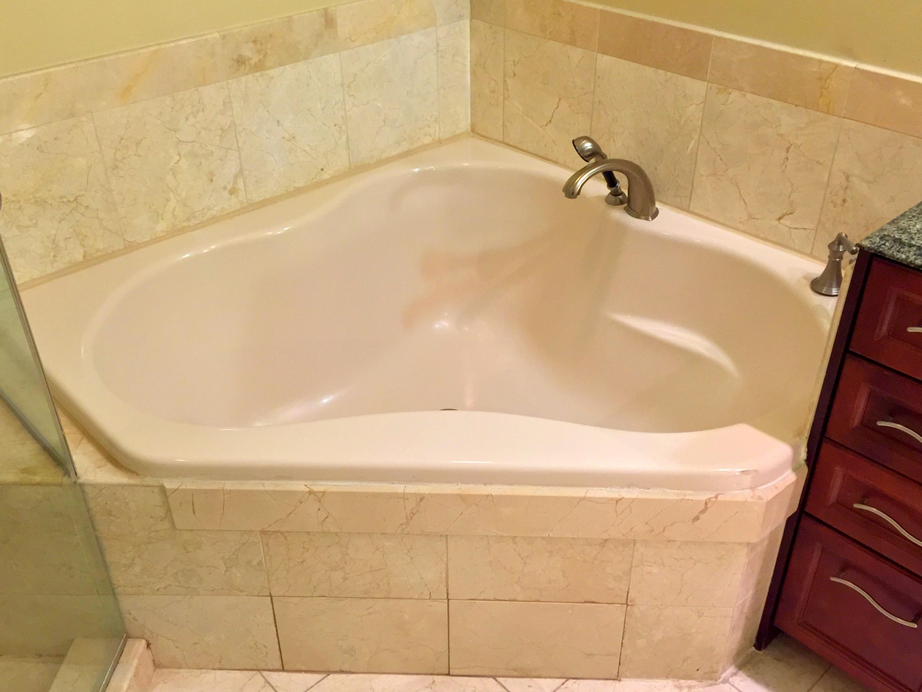 EMERALD GRANDE - Residential