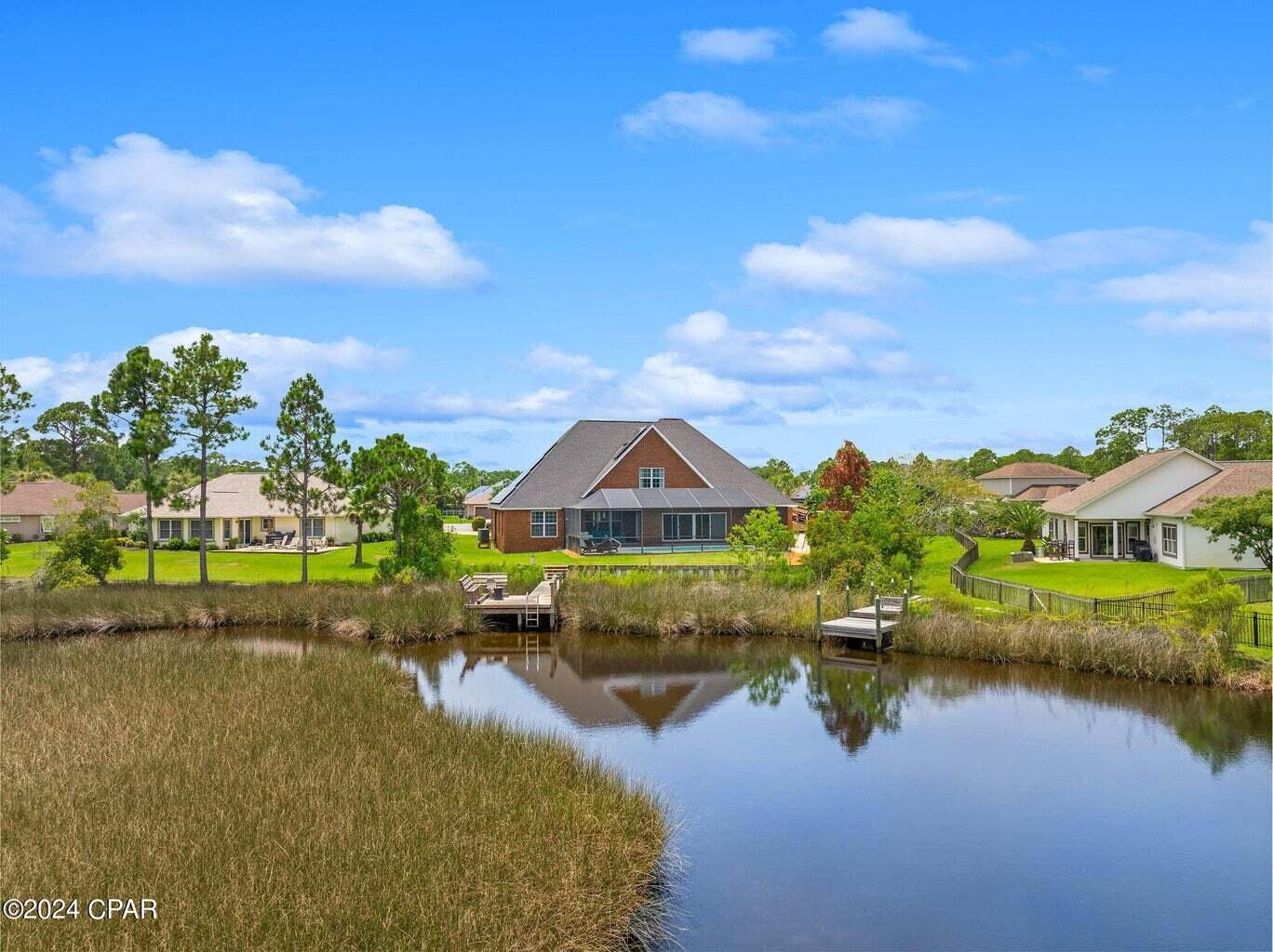 COLONY CLUB HARBOUR PH 1 - Residential