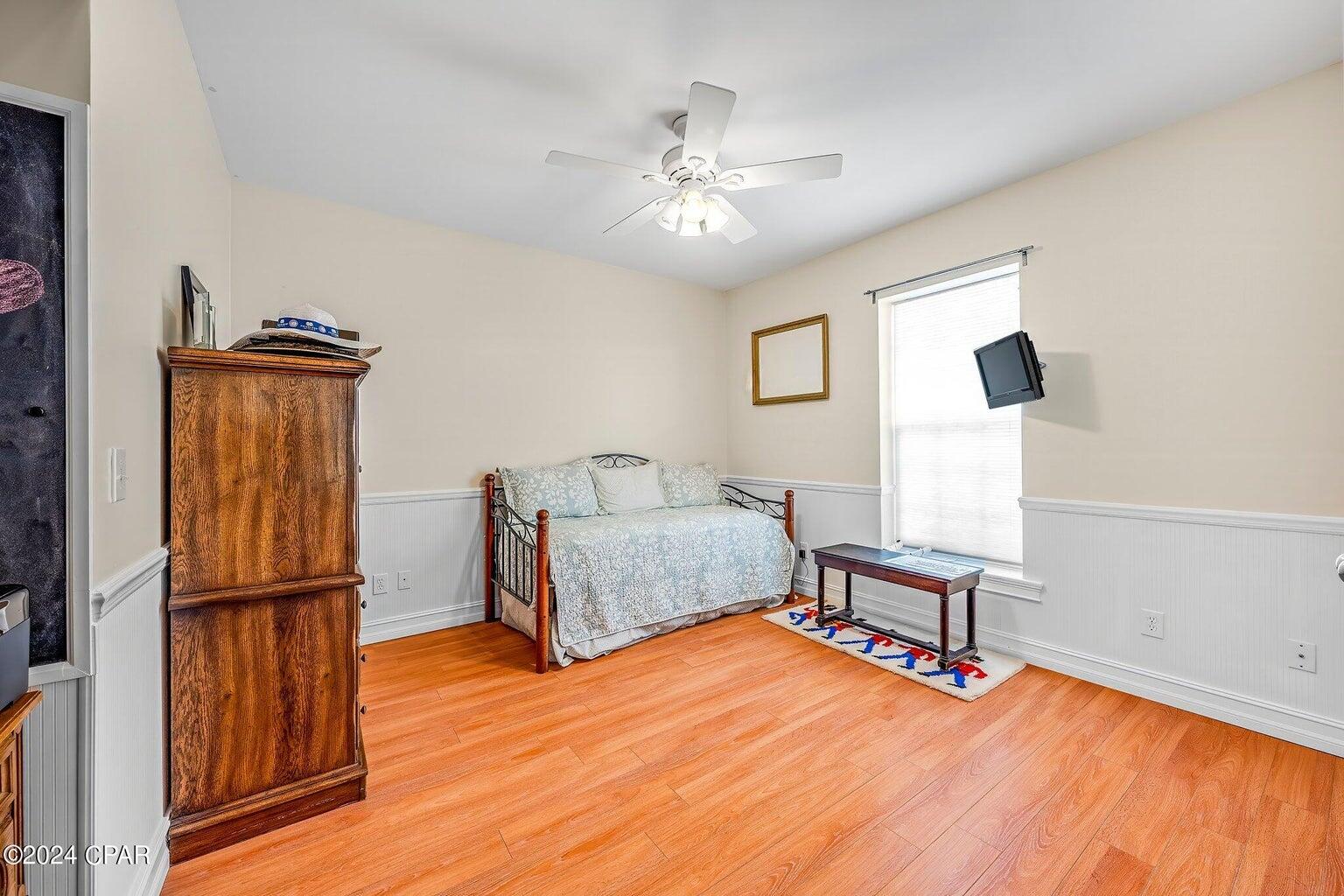 COLONY CLUB HARBOUR PH 1 - Residential