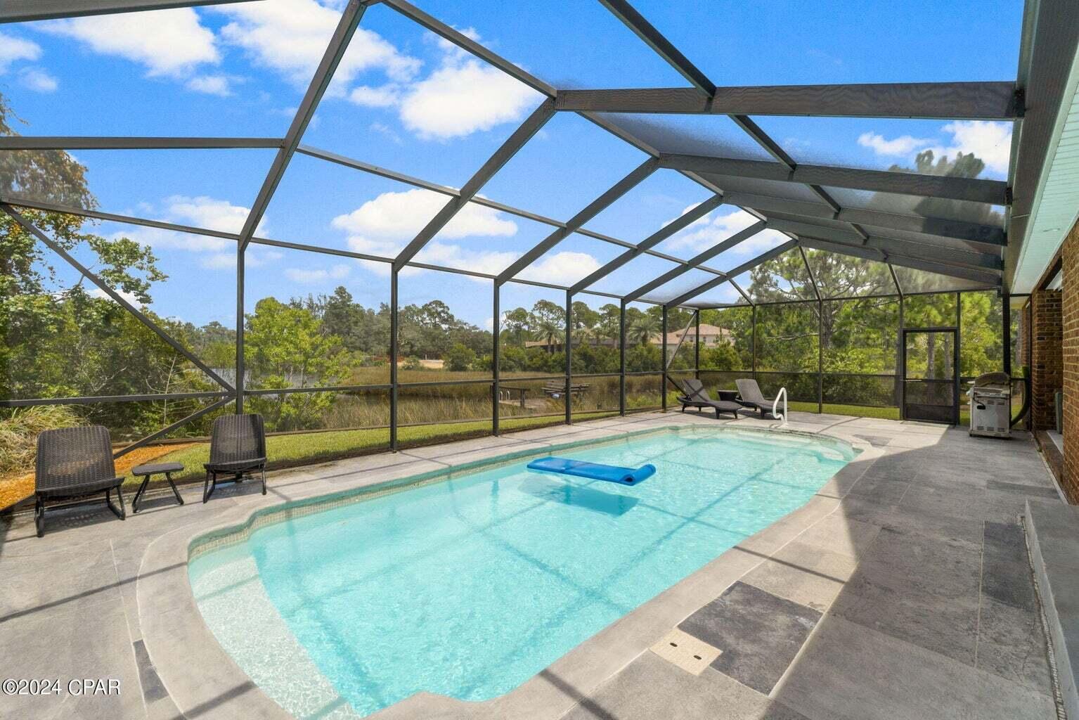 COLONY CLUB HARBOUR PH 1 - Residential