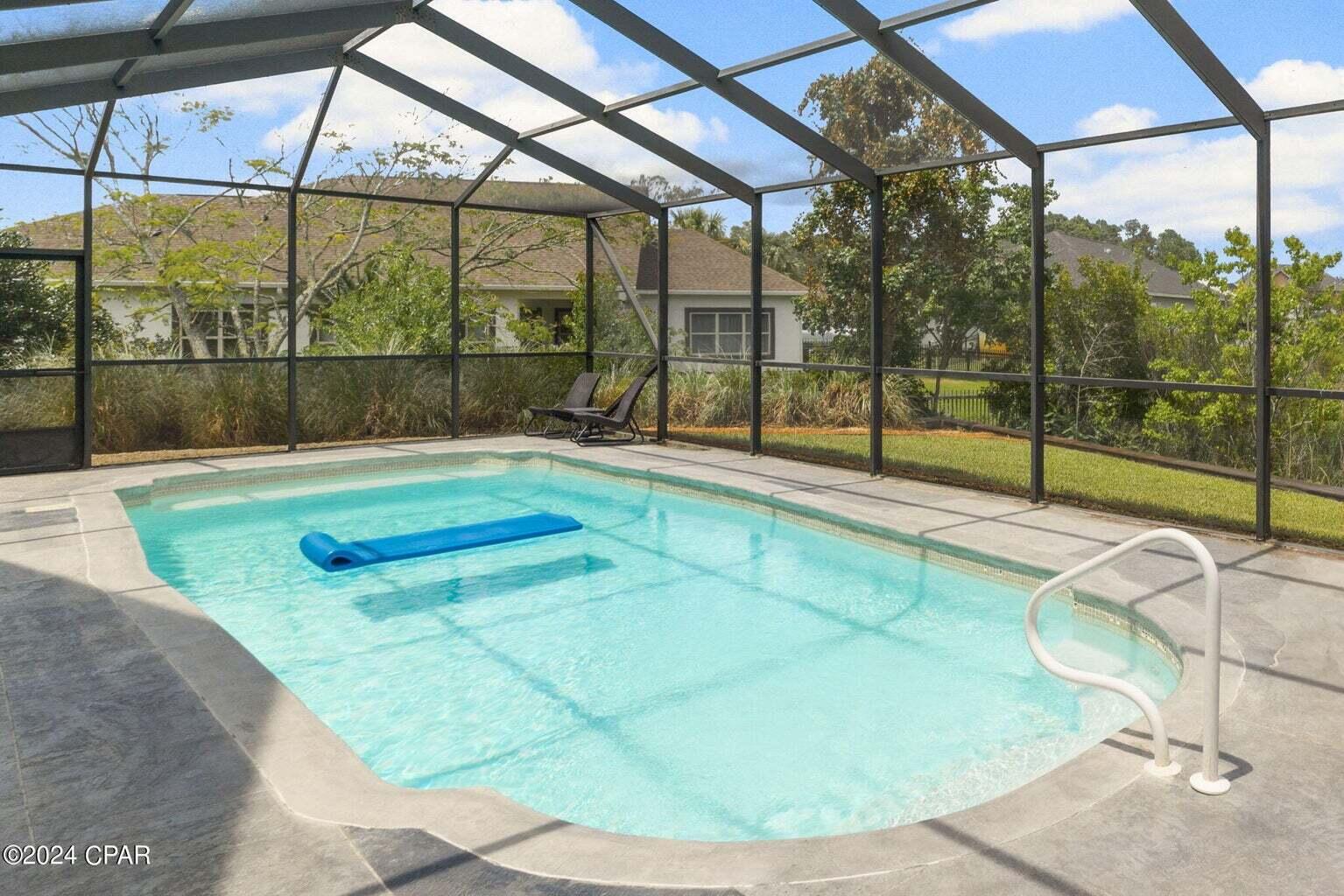 COLONY CLUB HARBOUR PH 1 - Residential