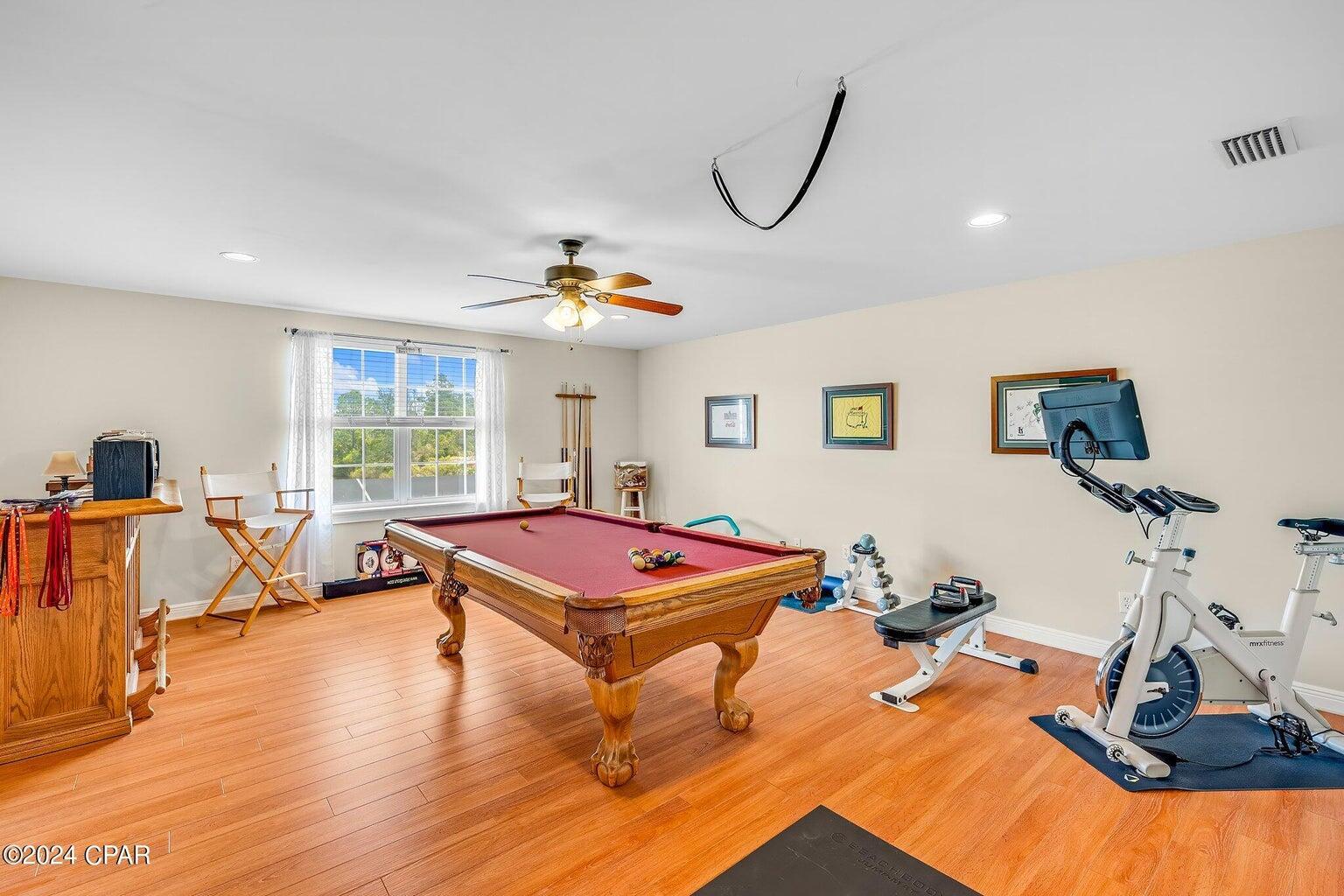 COLONY CLUB HARBOUR PH 1 - Residential