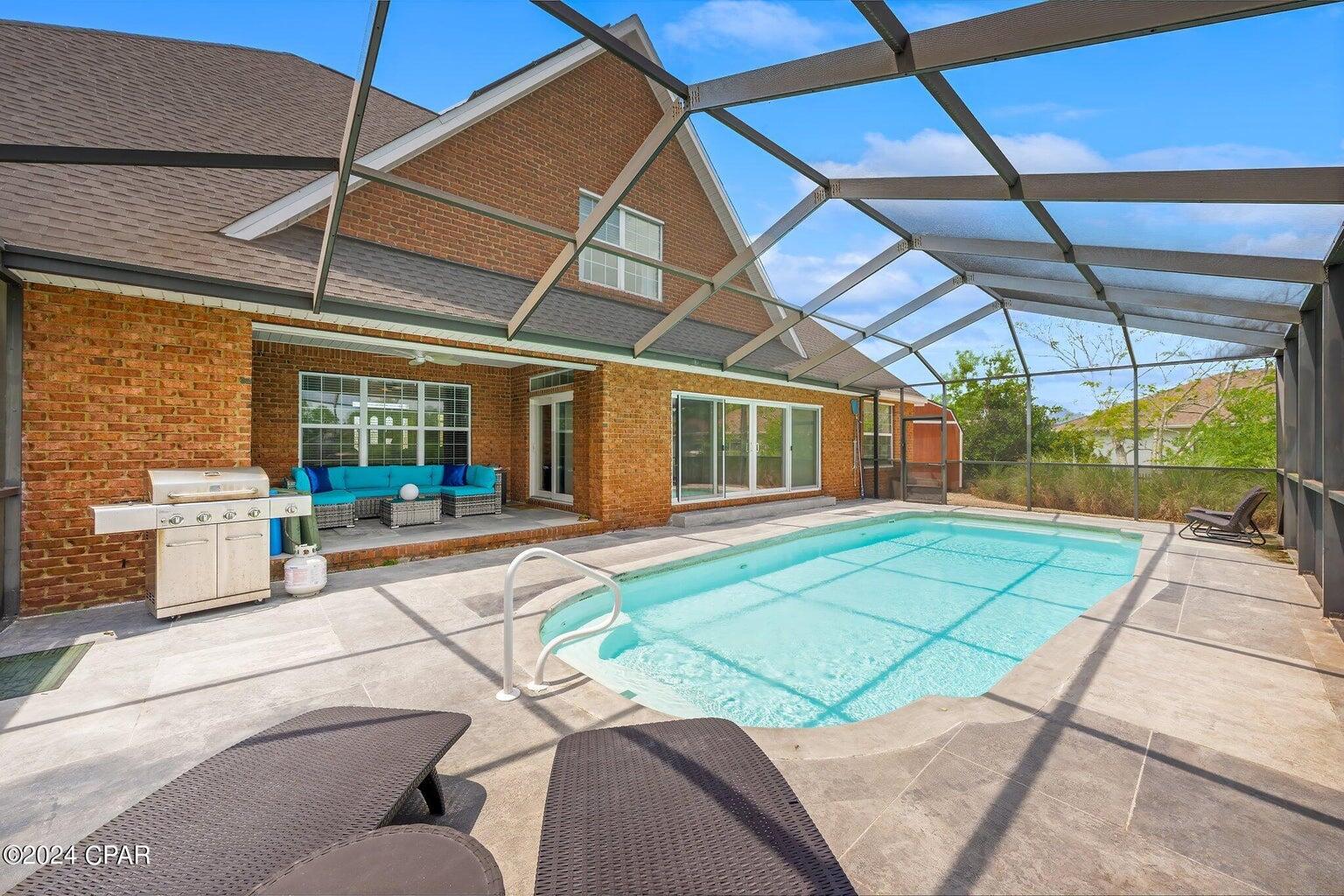 COLONY CLUB HARBOUR PH 1 - Residential