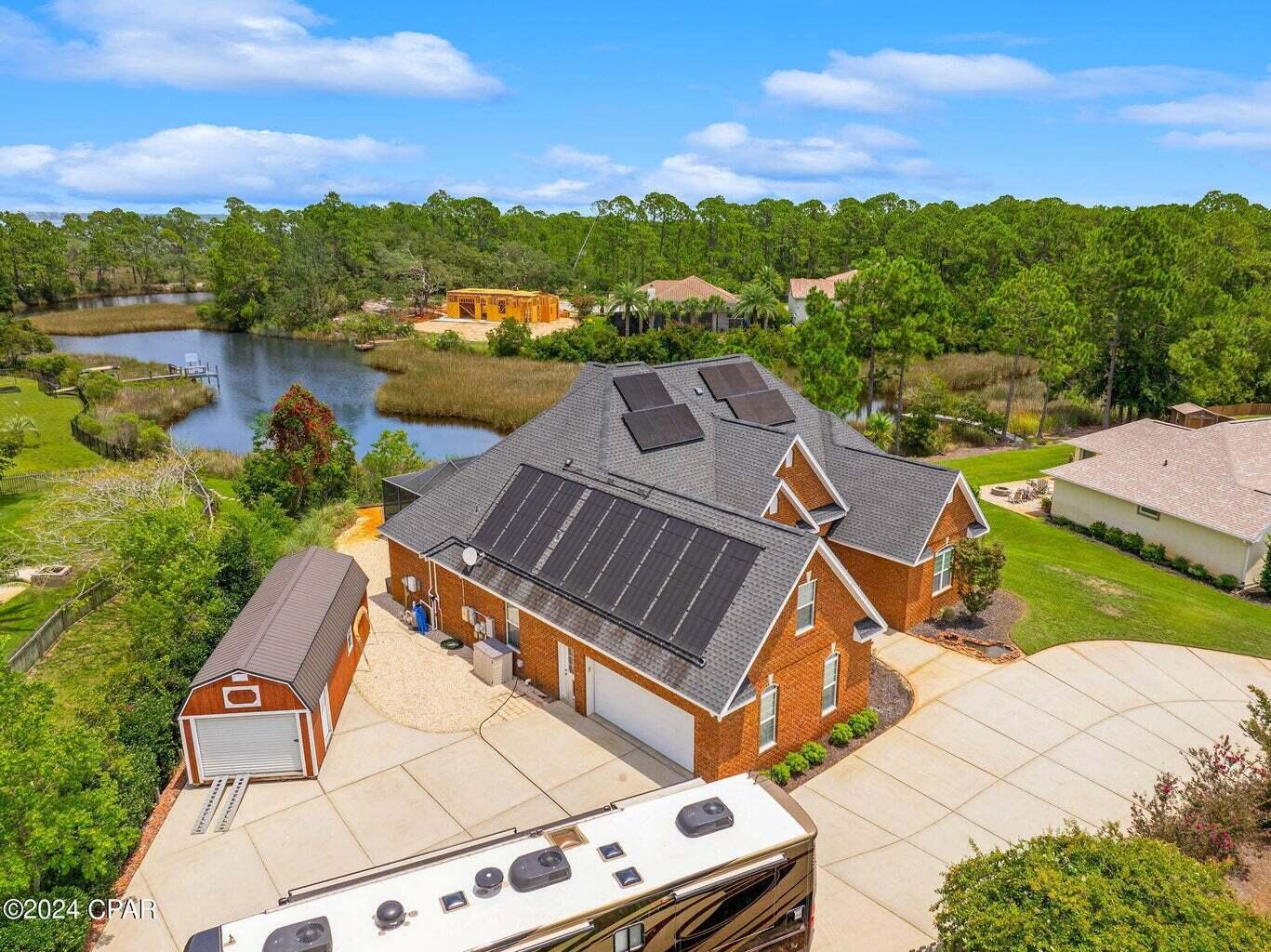 COLONY CLUB HARBOUR PH 1 - Residential