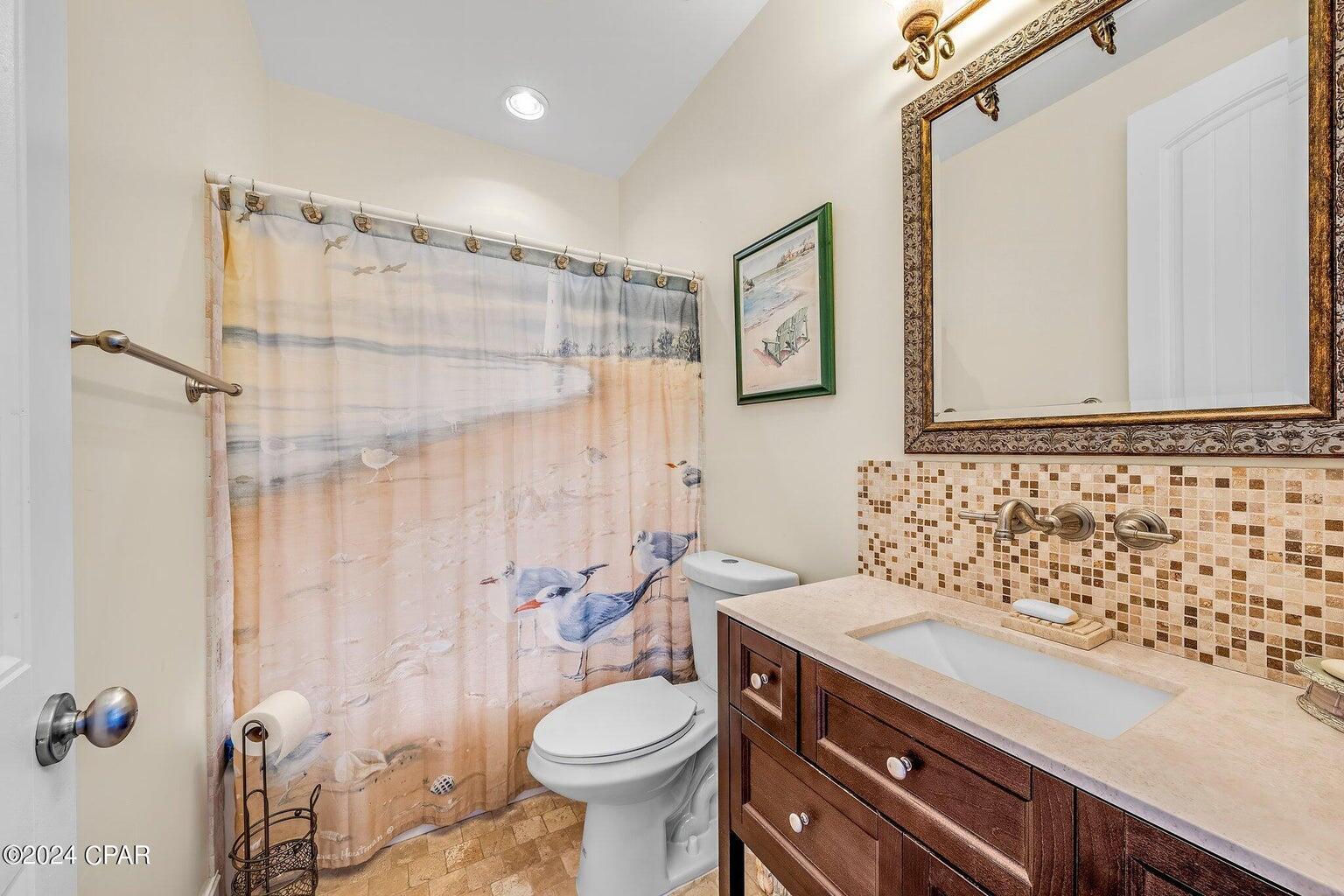 COLONY CLUB HARBOUR PH 1 - Residential