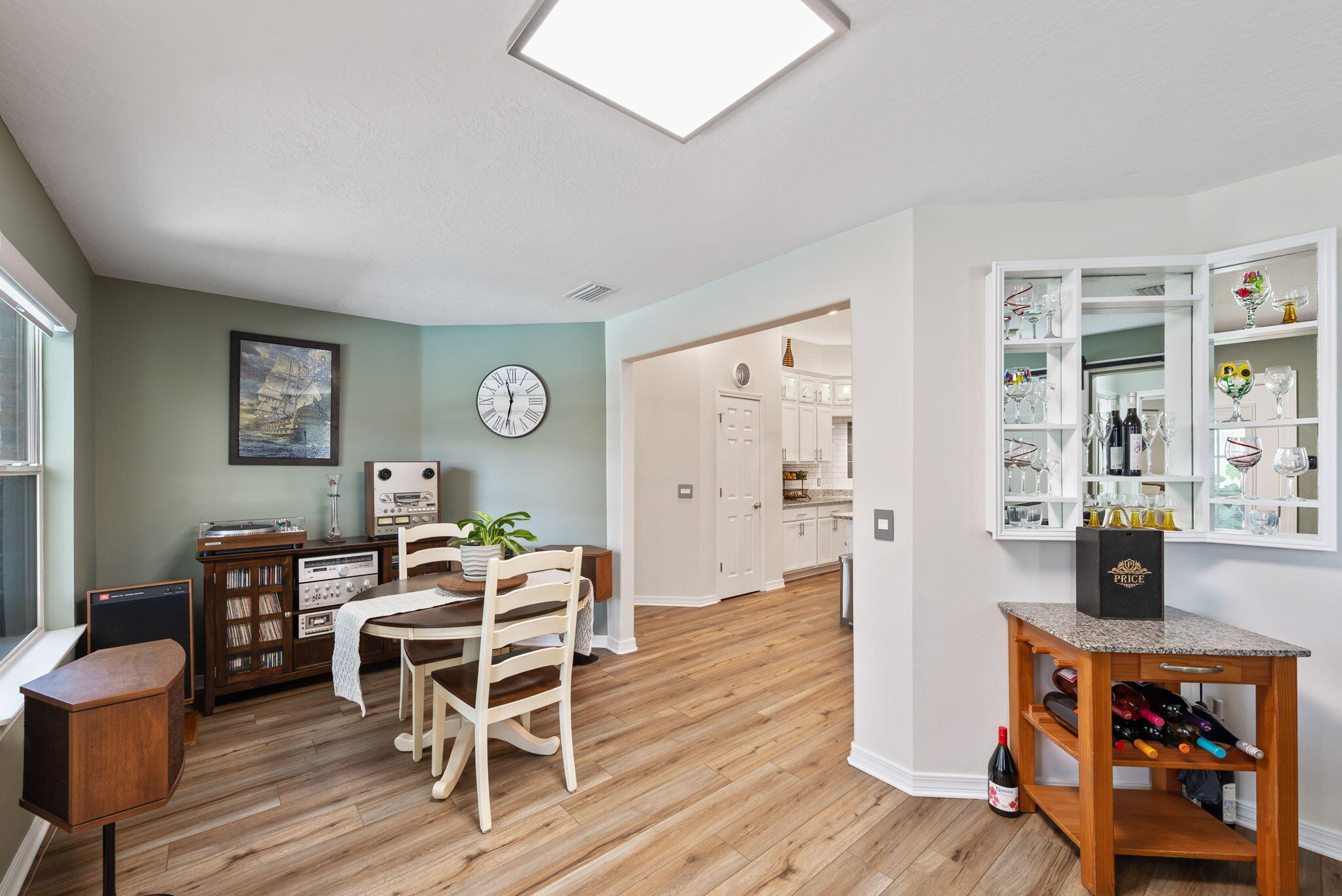 HOLLEY BY THE SEA - Residential