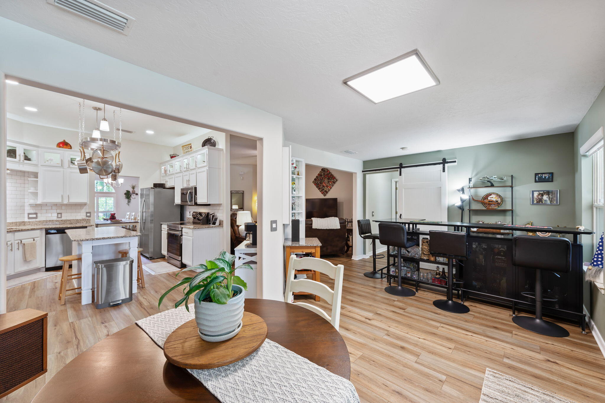HOLLEY BY THE SEA - Residential