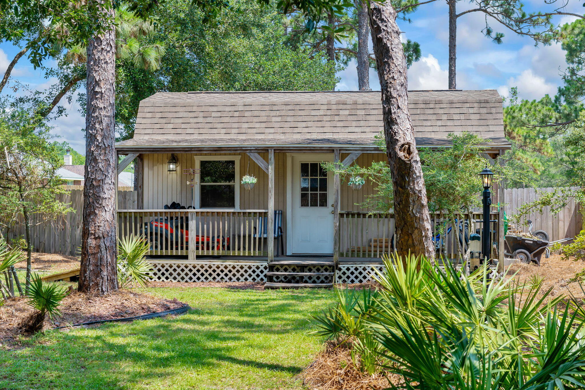 HOLLEY BY THE SEA - Residential