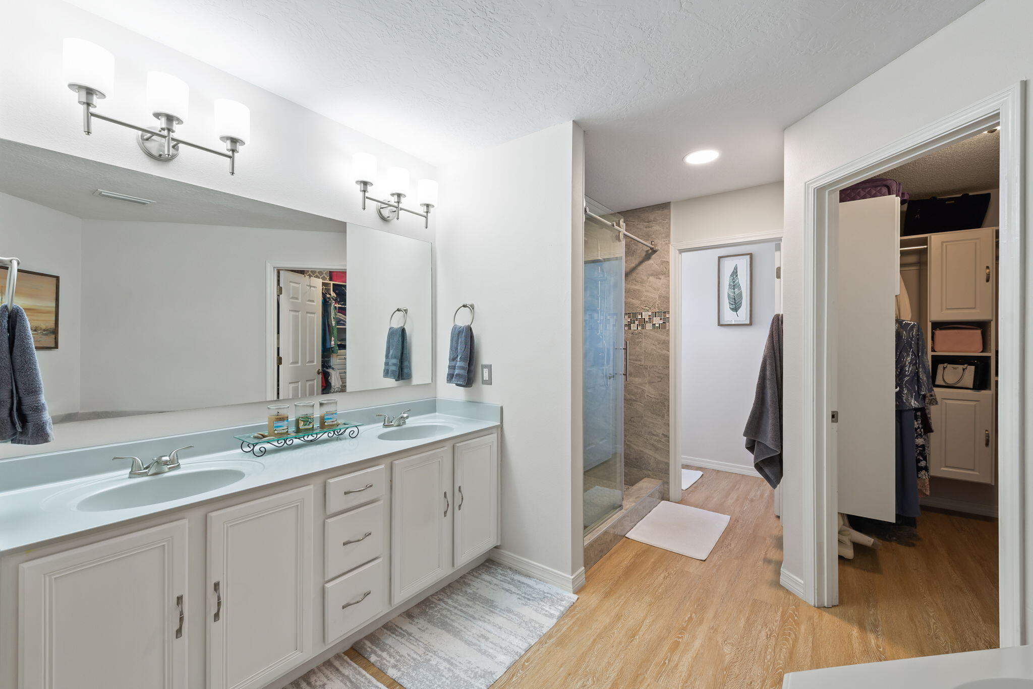 HOLLEY BY THE SEA - Residential